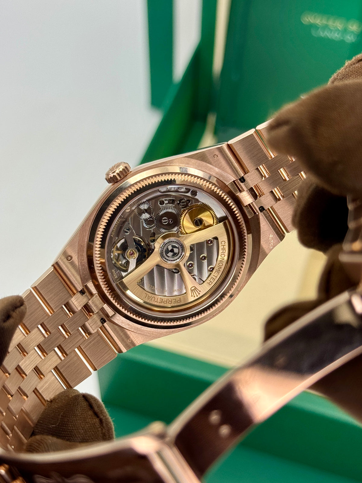 NEW 2026 Rolex Land-Dweller 40mm 127335 Rose Gold Flat Jubilee White Dial (NEW STYLE CARD)