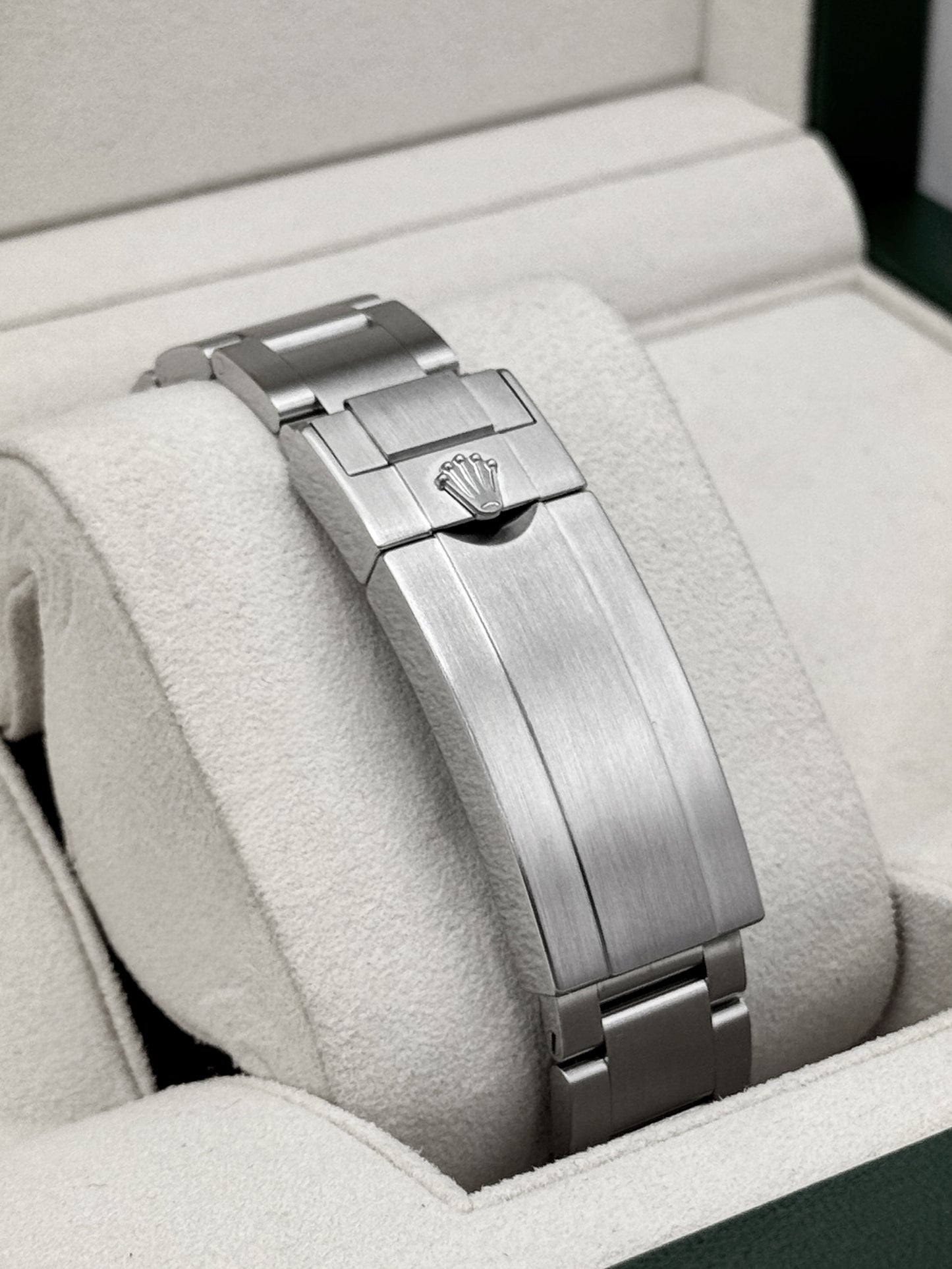 2019 Rolex Submariner Hulk 40mm 116610LV Green Dial