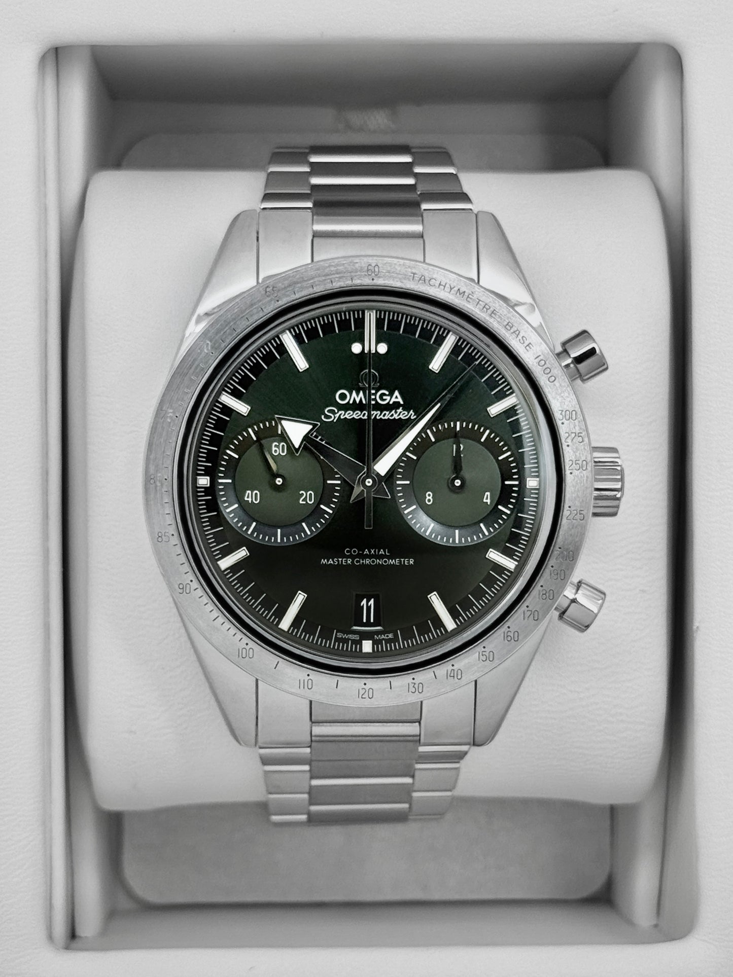 2023 Omega Speedmaster Master Chronometer 40mm 332.10.41.51.10.001 Green Dial