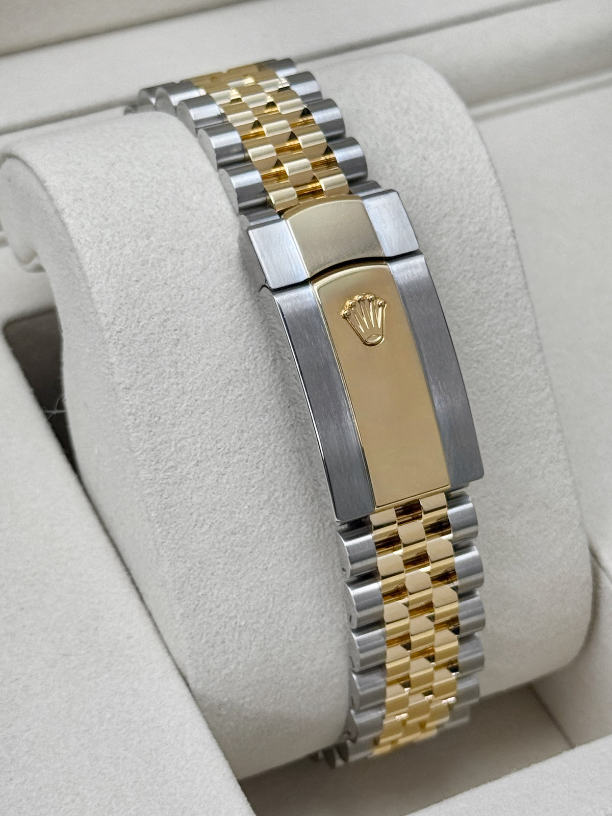 NEW 2026 Rolex Datejust 36mm 126233 Two-Tone Jubilee Oliver Green Dial