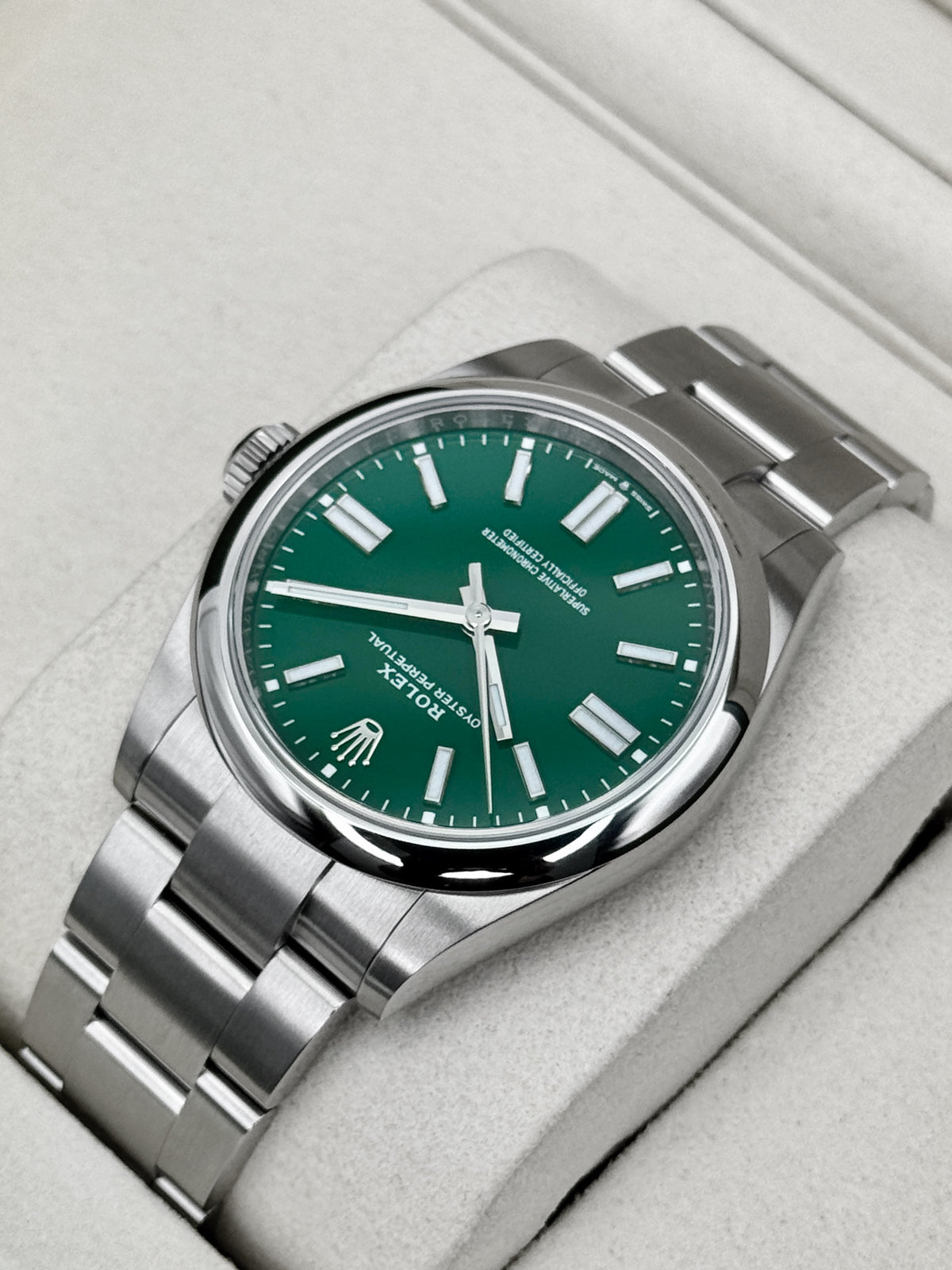 NEW 2026 Rolex Oyster Perpetual 41mm 134300 Green Dial (NEW STYLE CARD)
