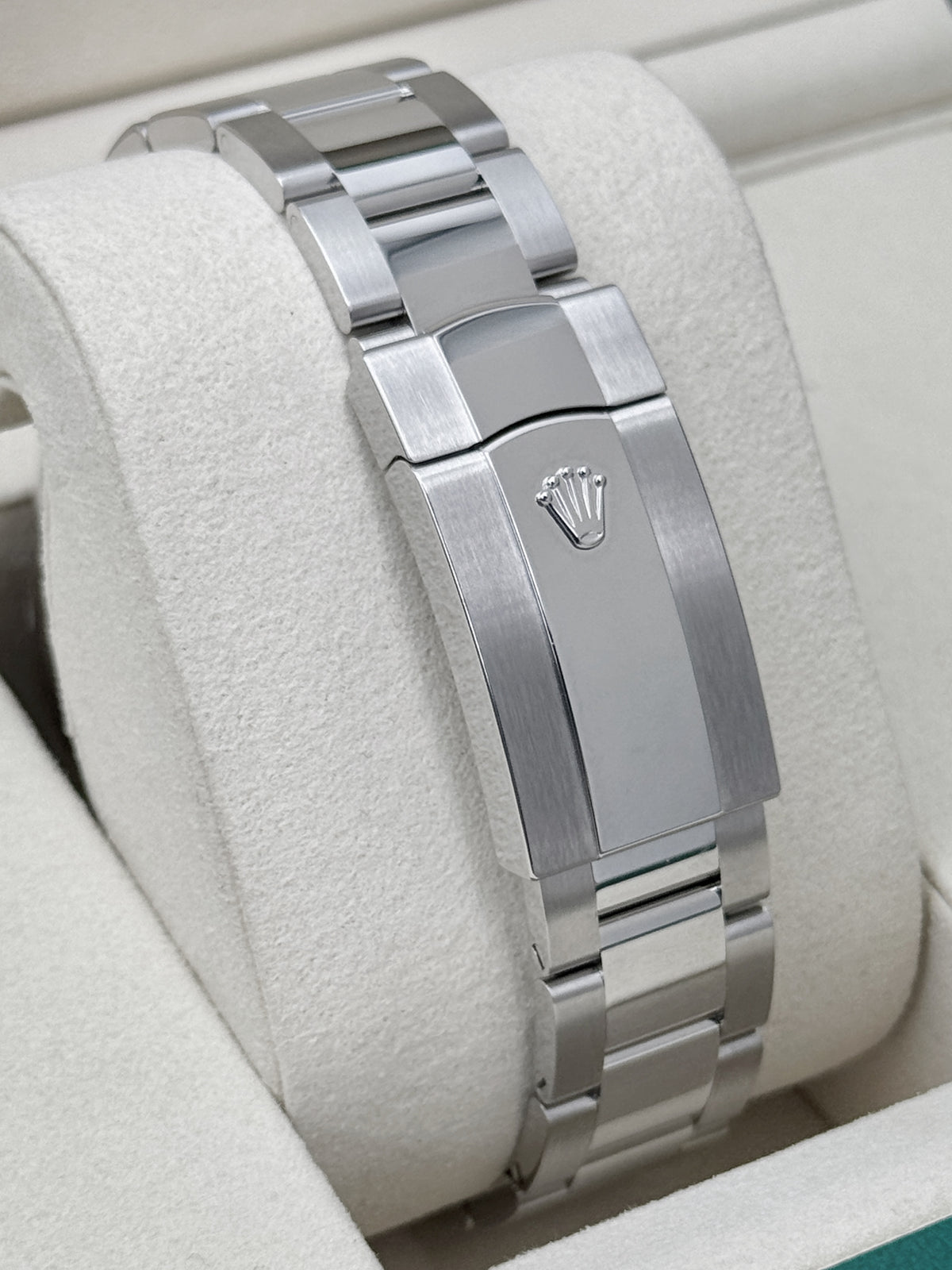 NEW 2026 Rolex Sky-Dweller 42mm 336934 Oyster Blue Dial (NEW STYLE CARD)