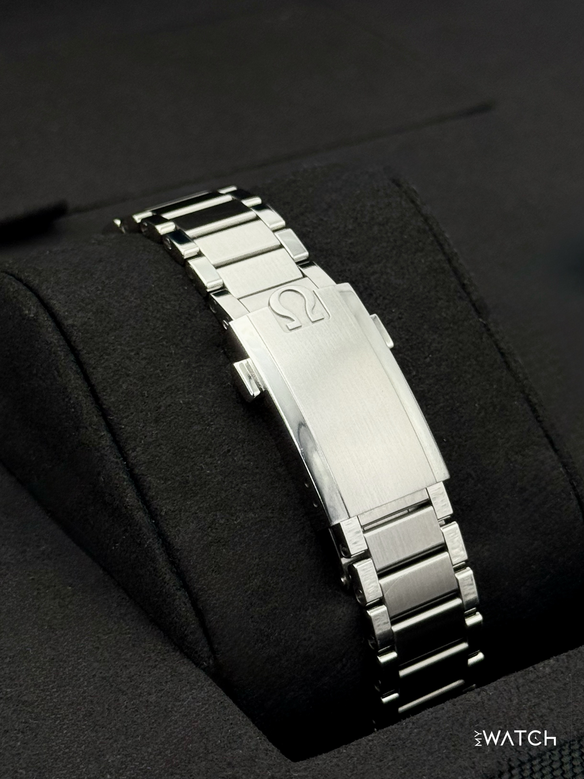 2025 Omega Speedmaster "Ed White" 39.7mm 311.30.40.30.01.001 Black Dial - MyWatchLLC