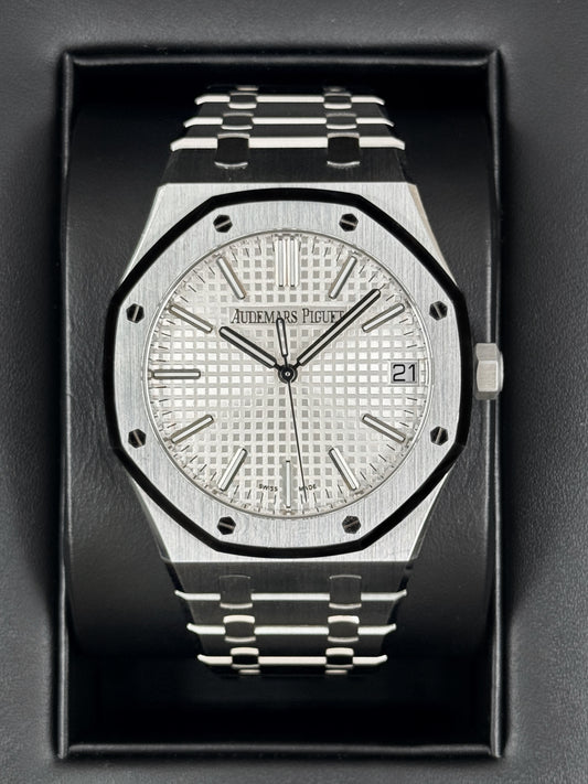 2024 Audemars Piguet Royal Oak 41mm 15510ST Stainless Steel White Dial