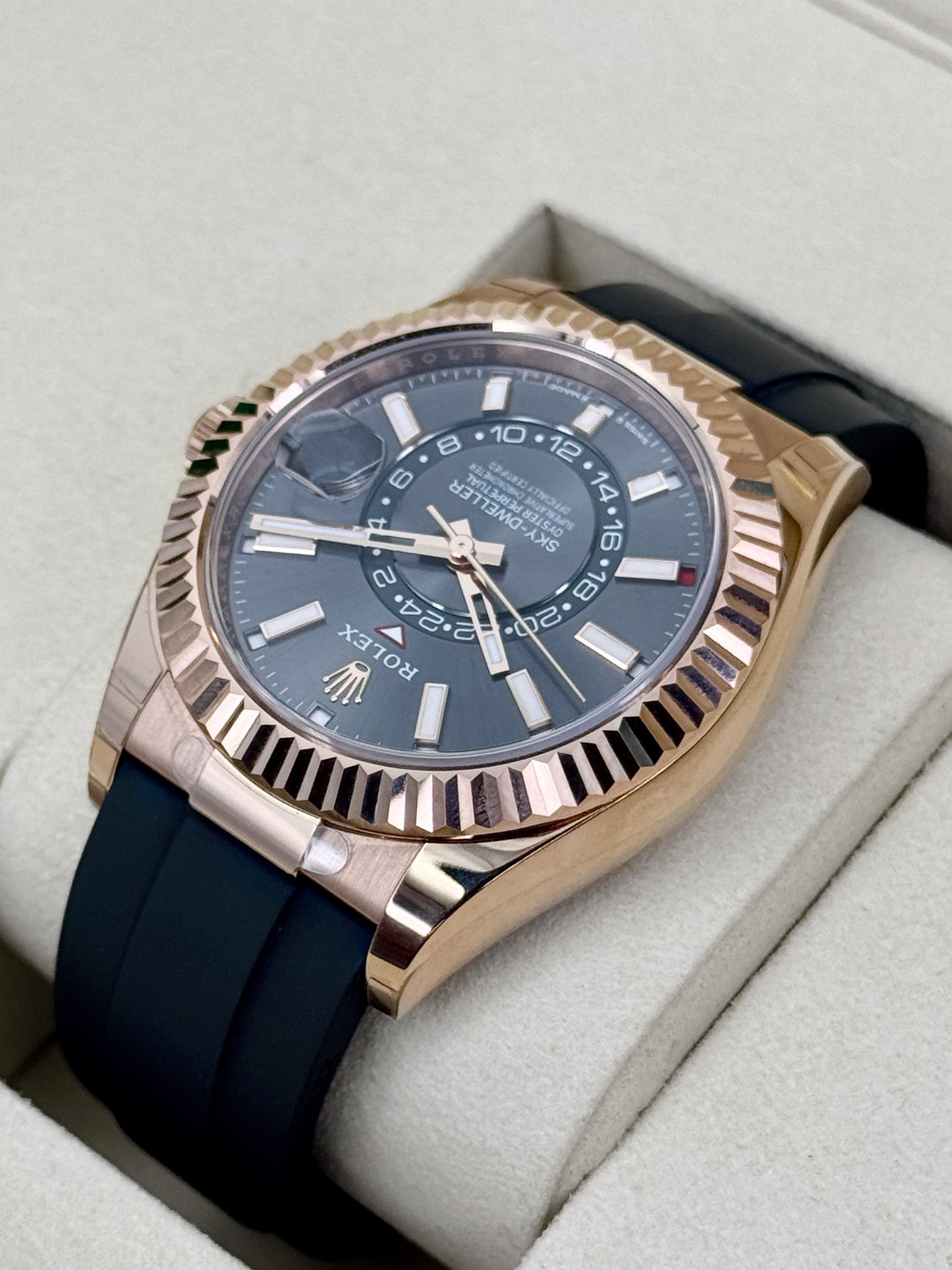 NEW 2026 Rolex Sky-Dweller 42mm 336235 Rose Gold Oysterflex Rhodium Dial - STICKERED