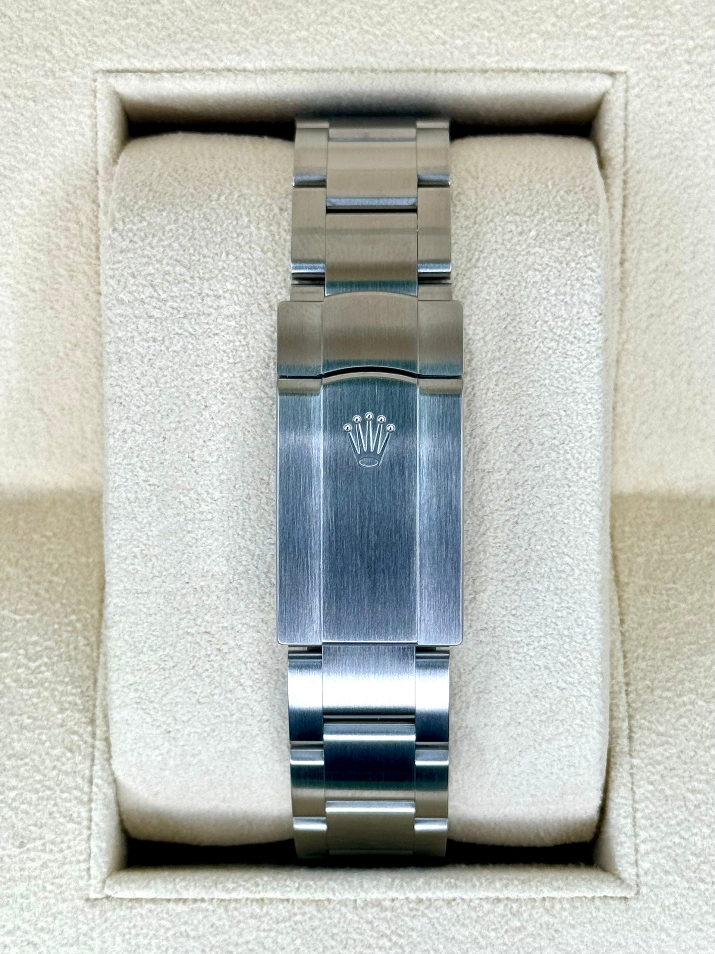 NEW 2025 Rolex Oyster Perpetual 41mm 124300 Green Dial - MyWatchLLC