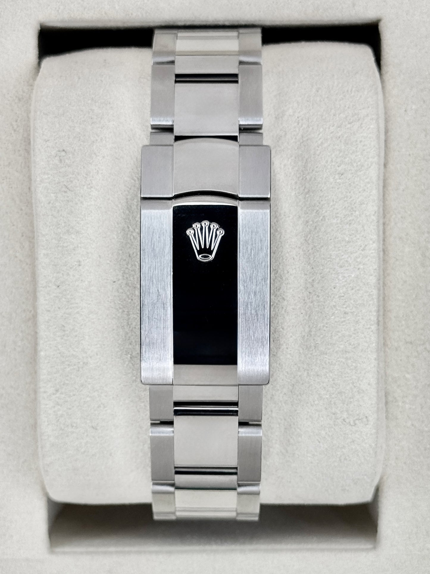 2026 Rolex Datejust 36mm 126200 Stainless Steel Oyster Green Ombre Dial