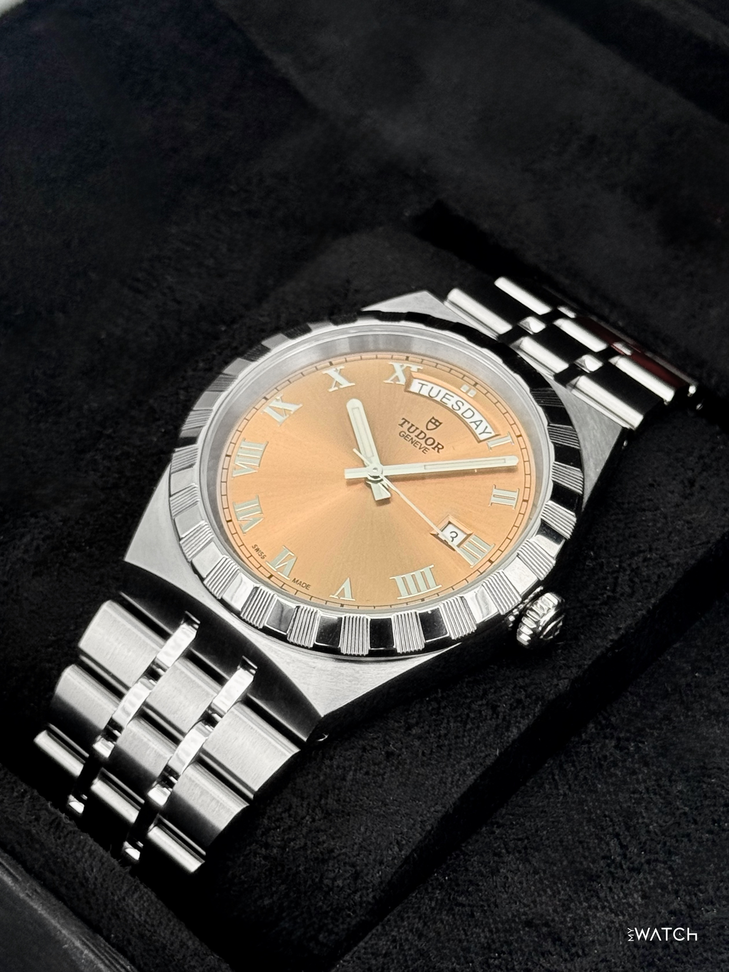 2026 Tudor Royal 41mm 28600 Stainless Steel Salmon Dial