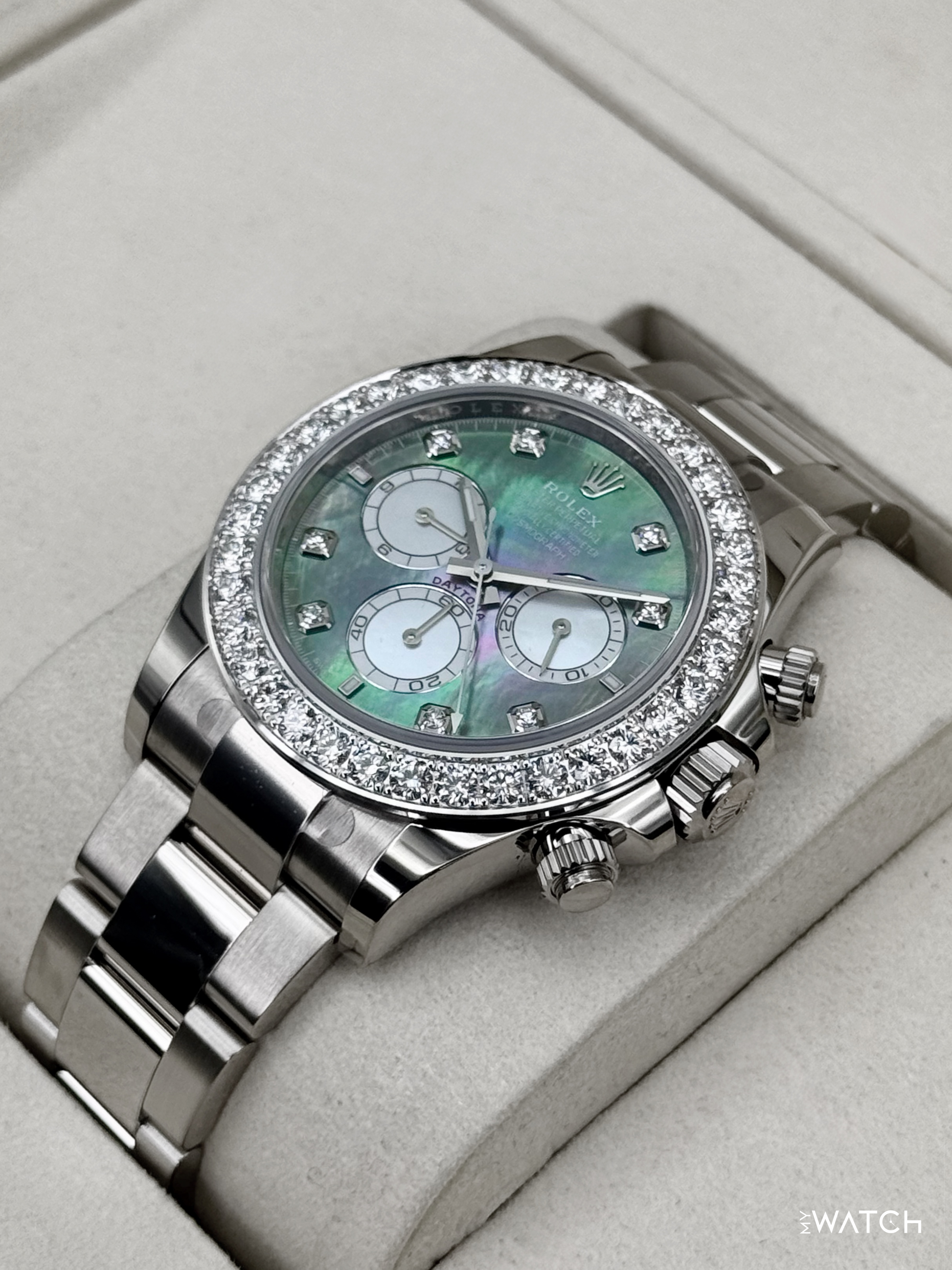 NEW 2025 Rolex Daytona 40mm 126579RBR Mother of Pearl Diamond Dial (ST