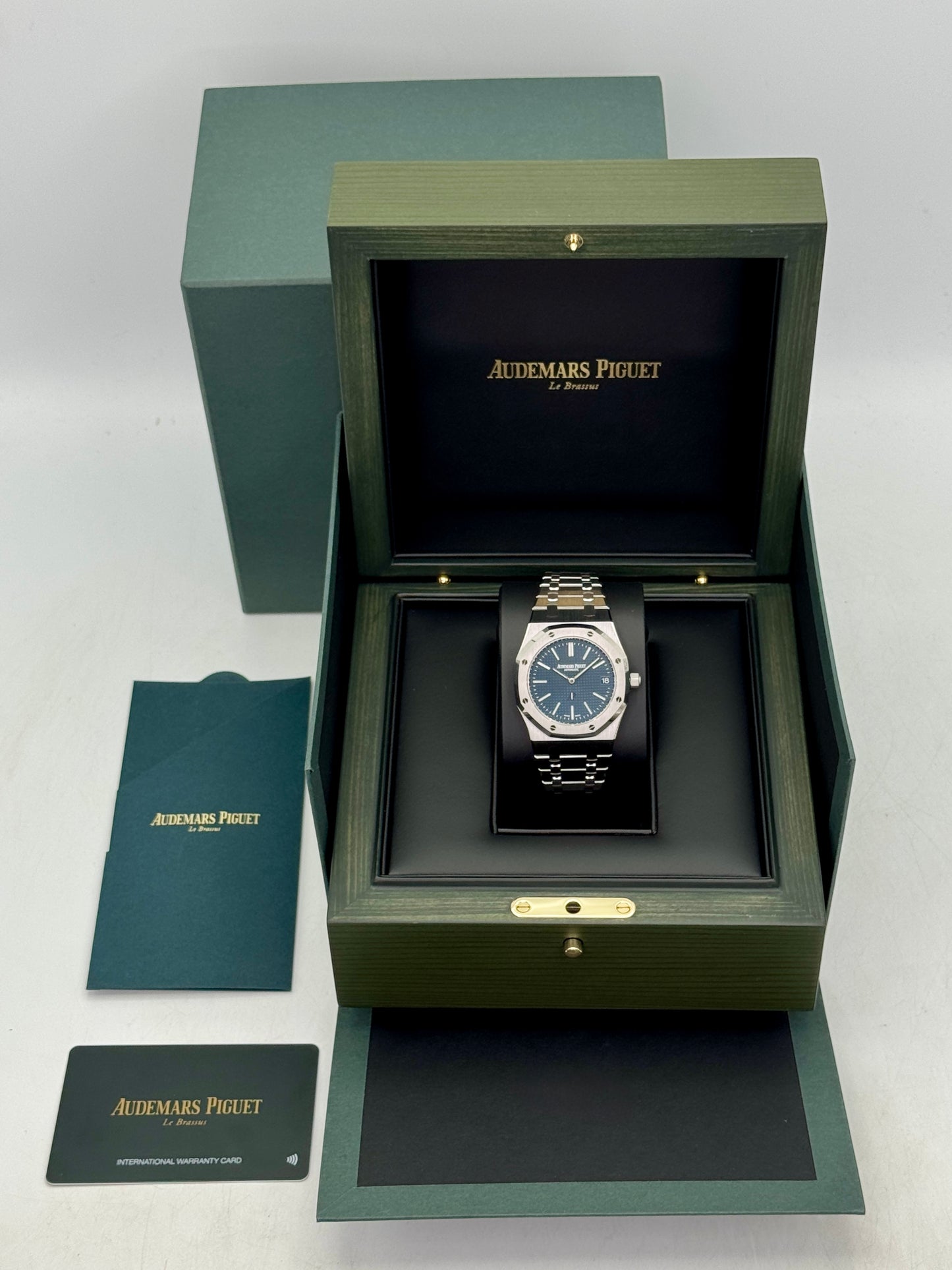 NEW 2025 Audemars Piguet Royal Oak Jumbo 39mm 16202ST Stainless Steel Blue Dial