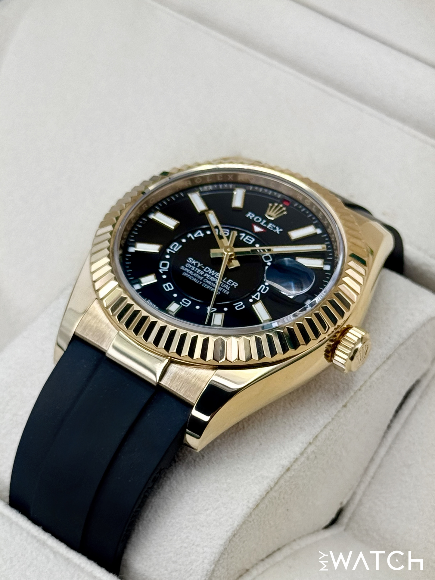2022 Rolex Sky-Dweller 42mm 326238 Yellow Gold Oysterflex Black Dial