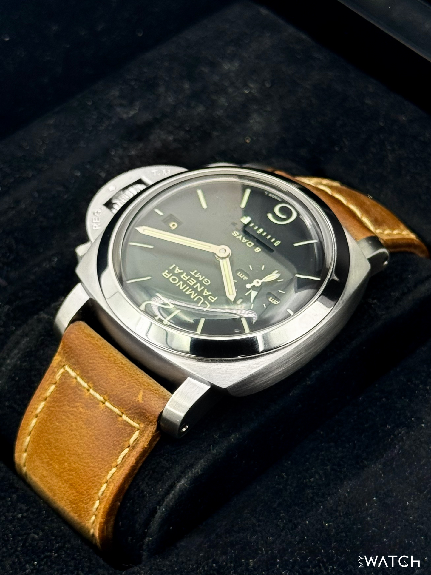 2016 Panerai Luminor 1950 8 Days GMT 44mm PAM00233 Black Dial