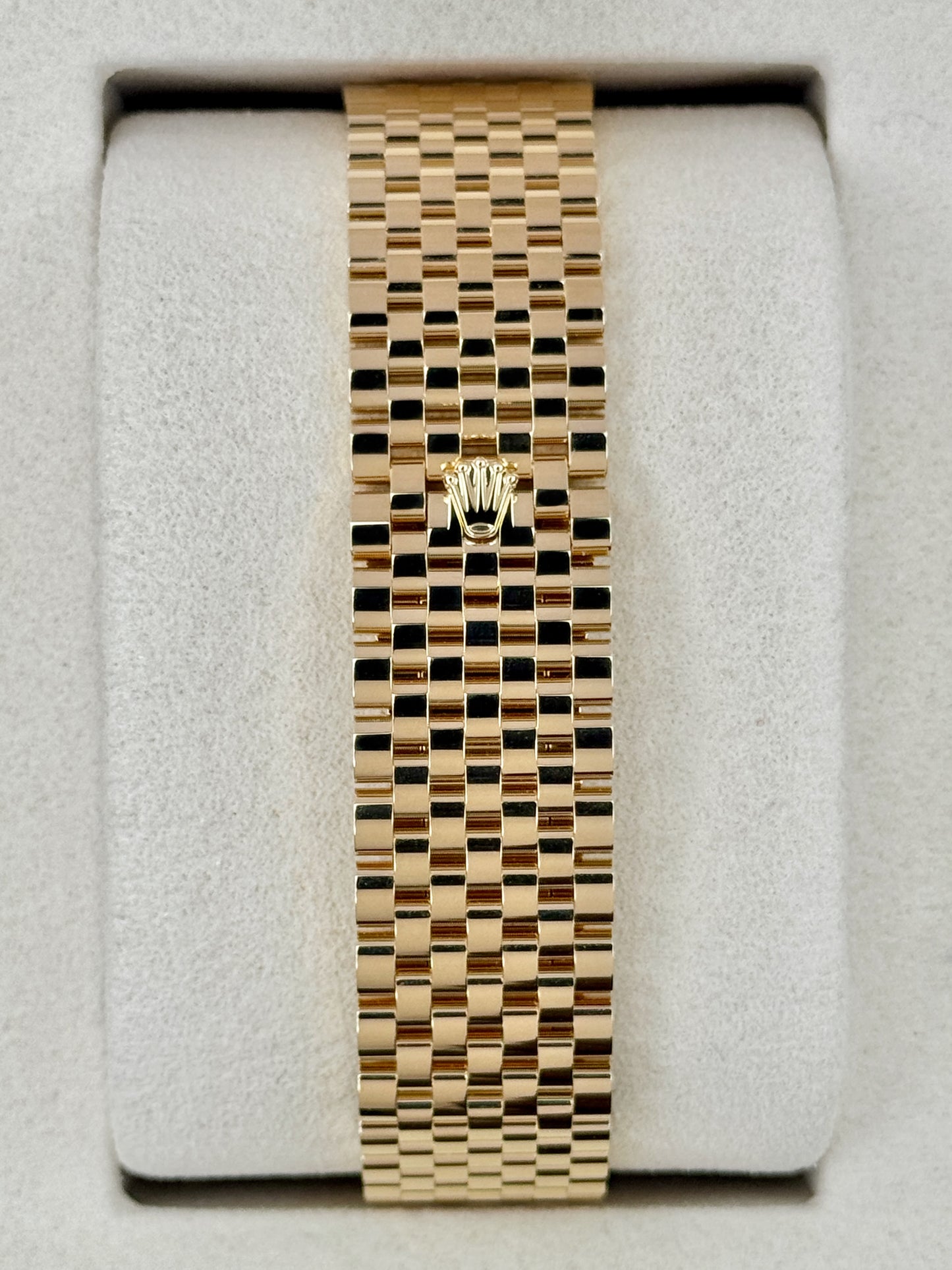 NEW 2026 Rolex 1908 39mm 52508 Yellow Gold Settimo Bracelet Black Dial