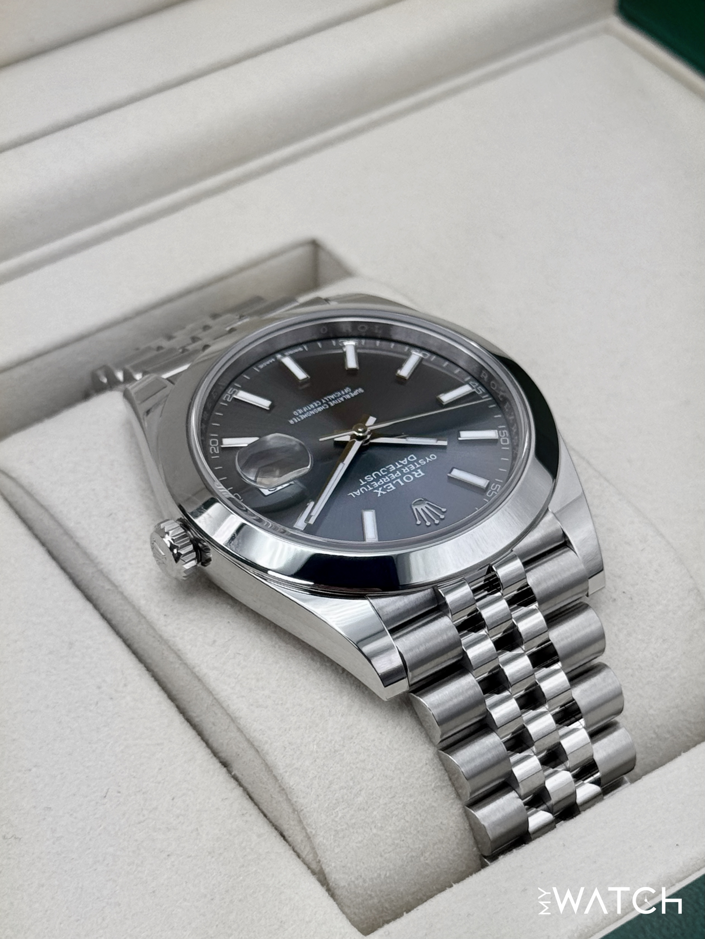 NEW 2025 Rolex Datejust 41mm 126300 Stainless Steel Jubilee Rhodium Dial