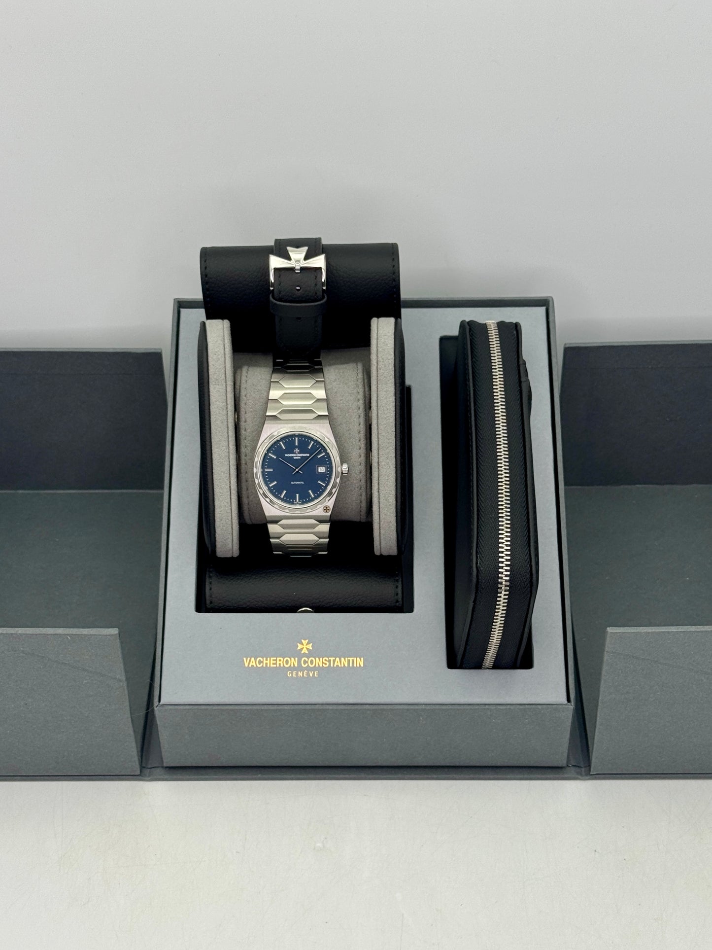 NEW 2026 Vacheron Constantin 222 37mm 4200H Stainless Steel Blue Dial