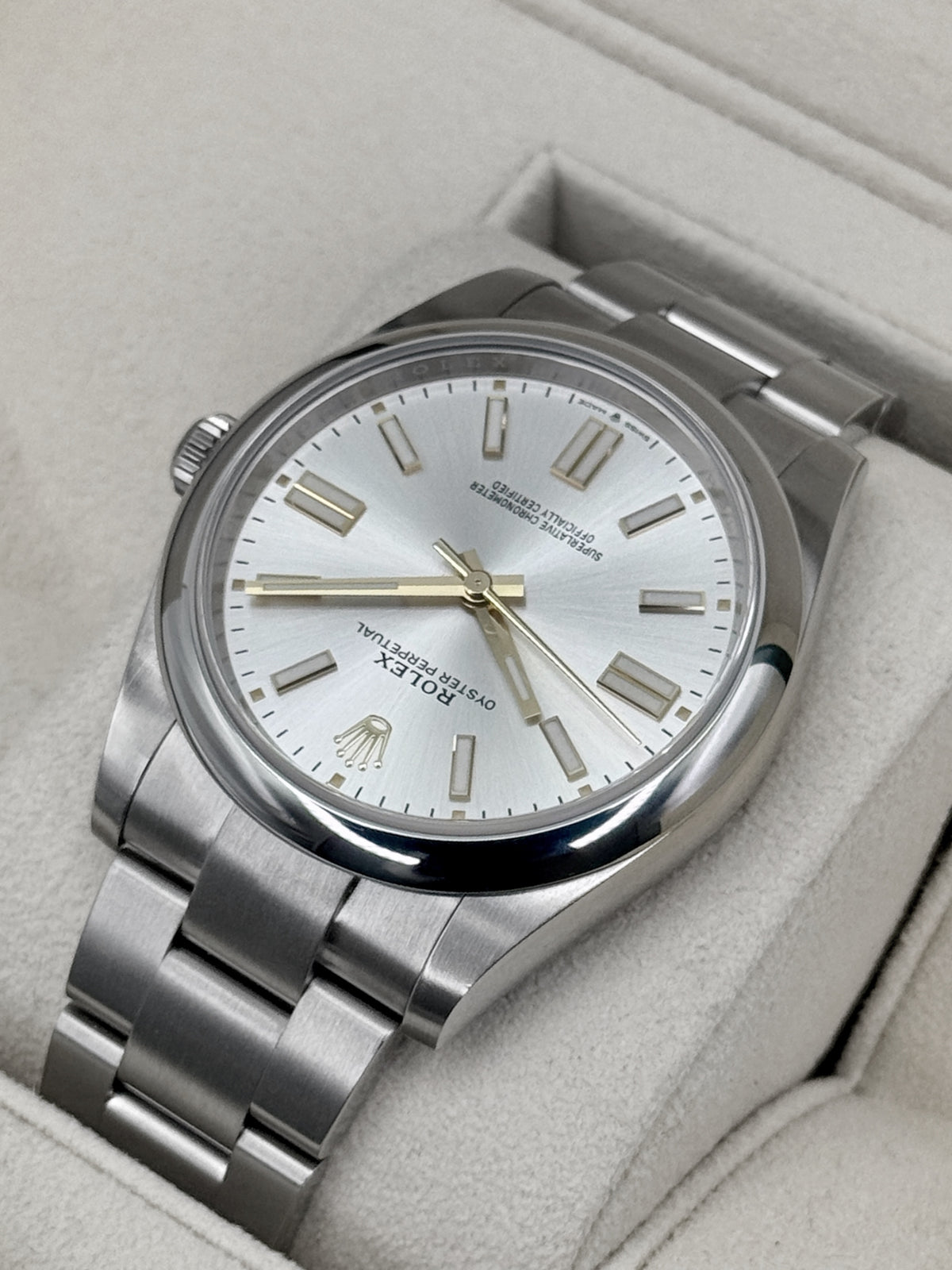 2024 Rolex Oyster Perpetual 41mm 124300 Silver Dial