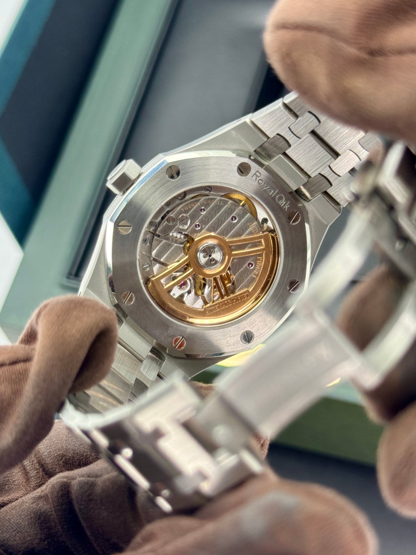 2025 Audemars Piguet Royal Oak 37mm 15550ST Stainless Steel Grey Dial