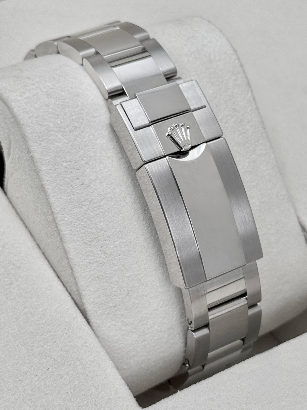 2026 Rolex Daytona 40mm 126509 White Gold Silver Ghost Dial