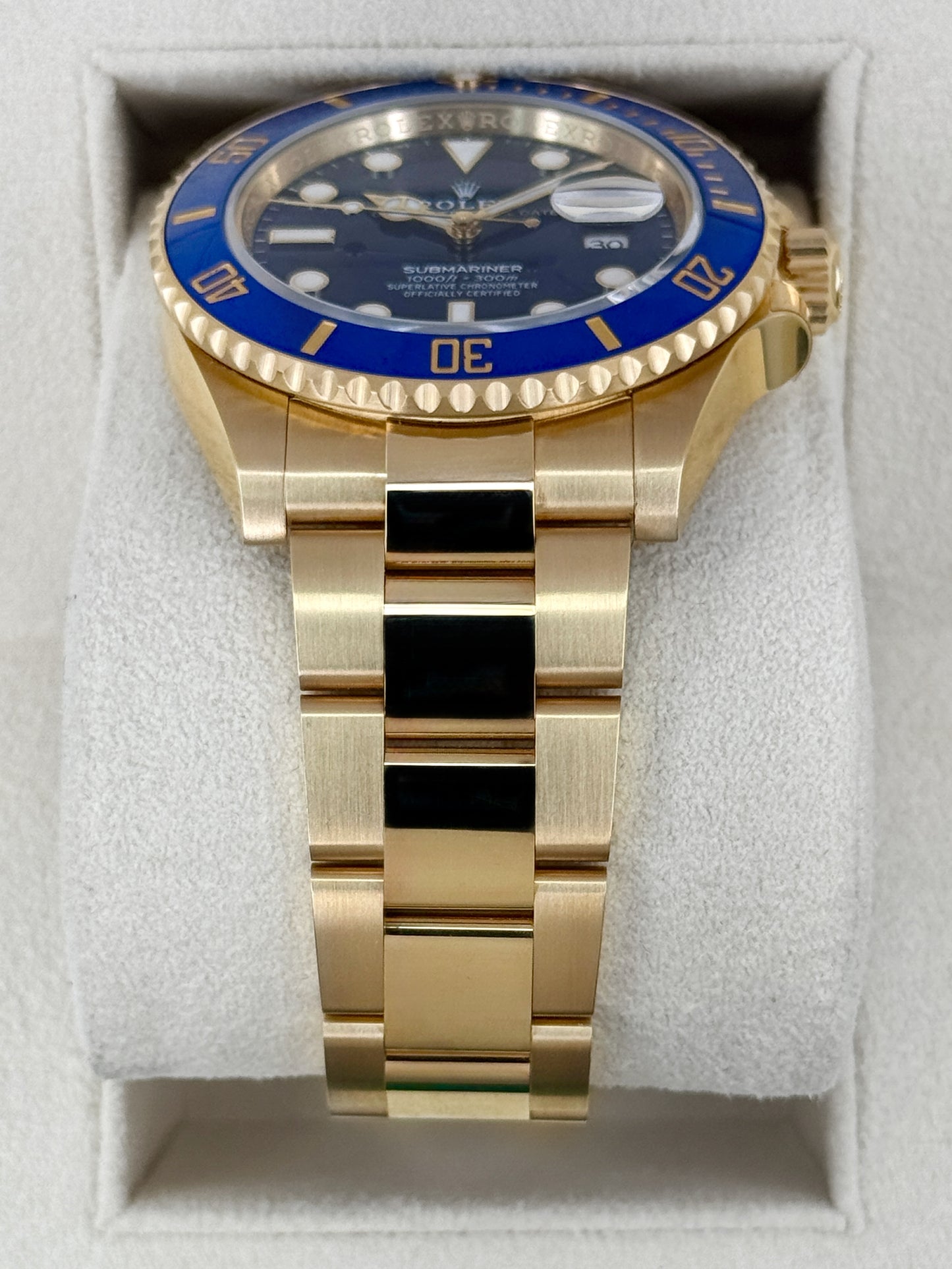 2025 Rolex Submariner "Bluesy" 41mm 126618LB Yellow Gold Blue Dial