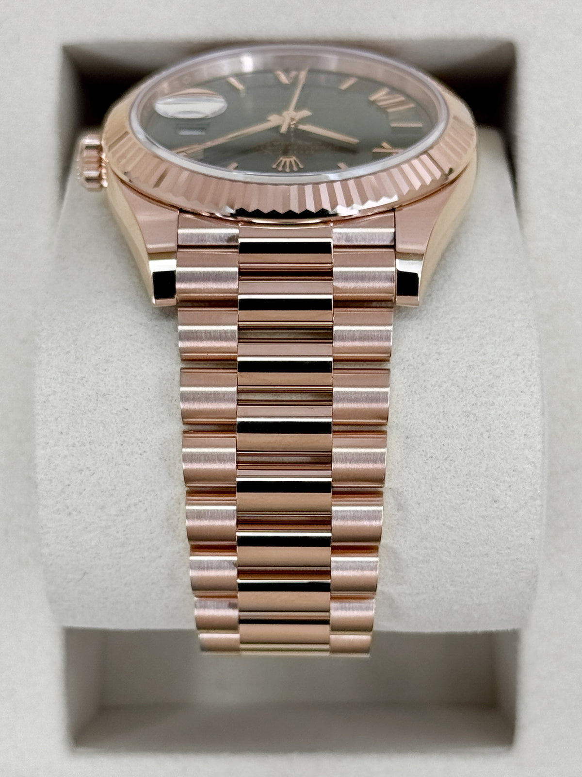 NEW 2026 Rolex Day-Date 40mm 228235 Presidential Rose Gold Olive Green Dial (NEW STYLE CARD)
