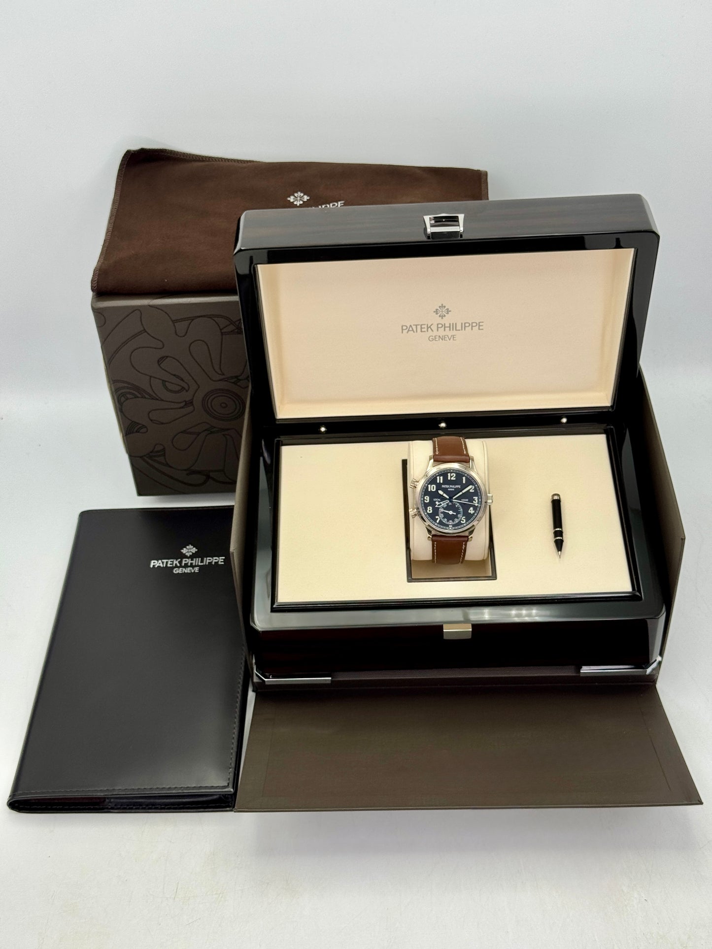 2018 Patek Philippe Pilot Time Travel 42mm 5524G White Gold Black Dial