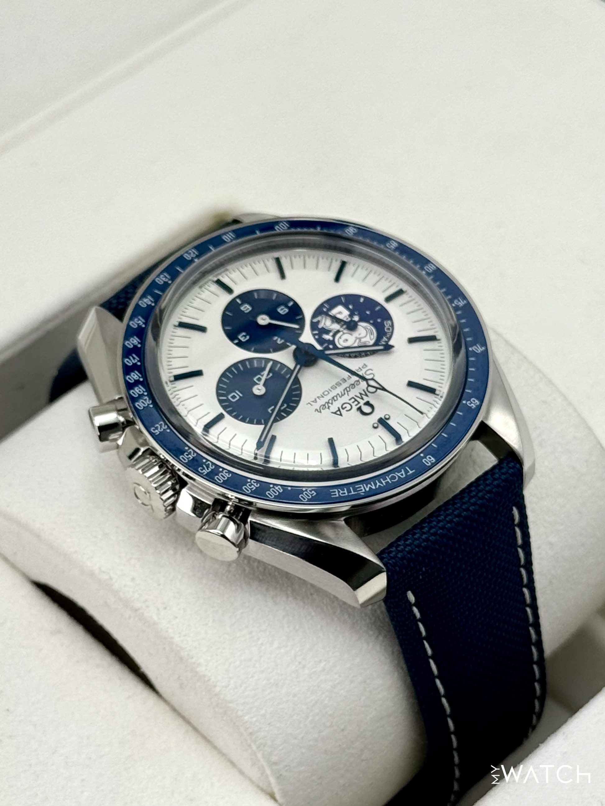 NEW 2026 Omega Speedmaster Silver Snoopy Award 310.32.42.50.02.001 - MyWatchLLC