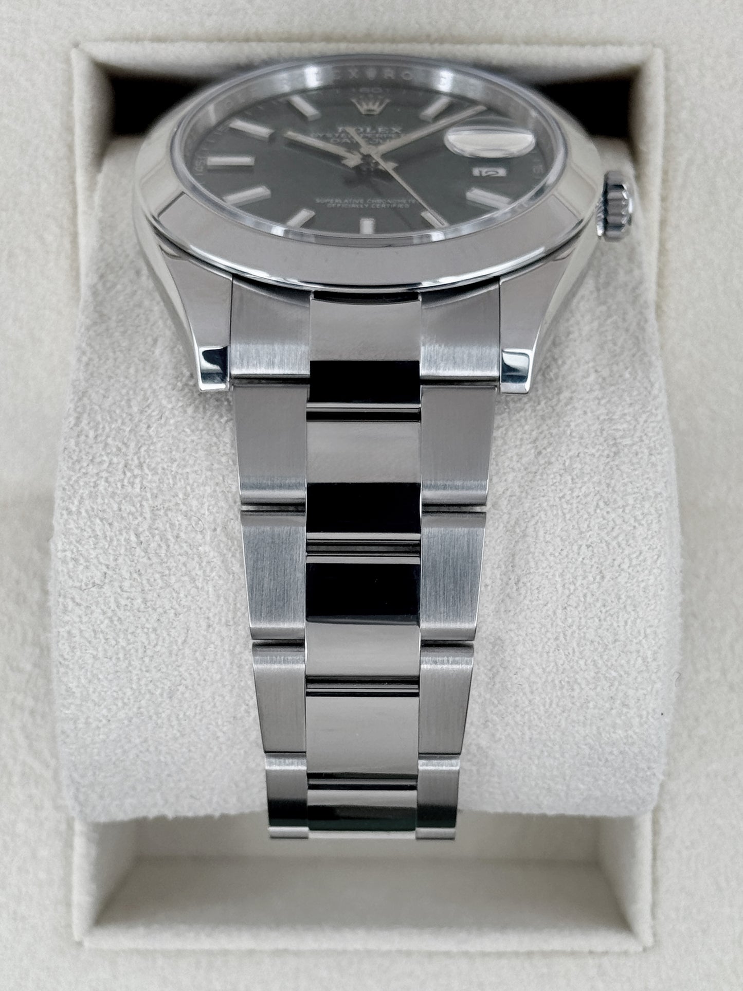 2025 Rolex Datejust 41mm 126300 Stainless Steel Oyster Green Dial