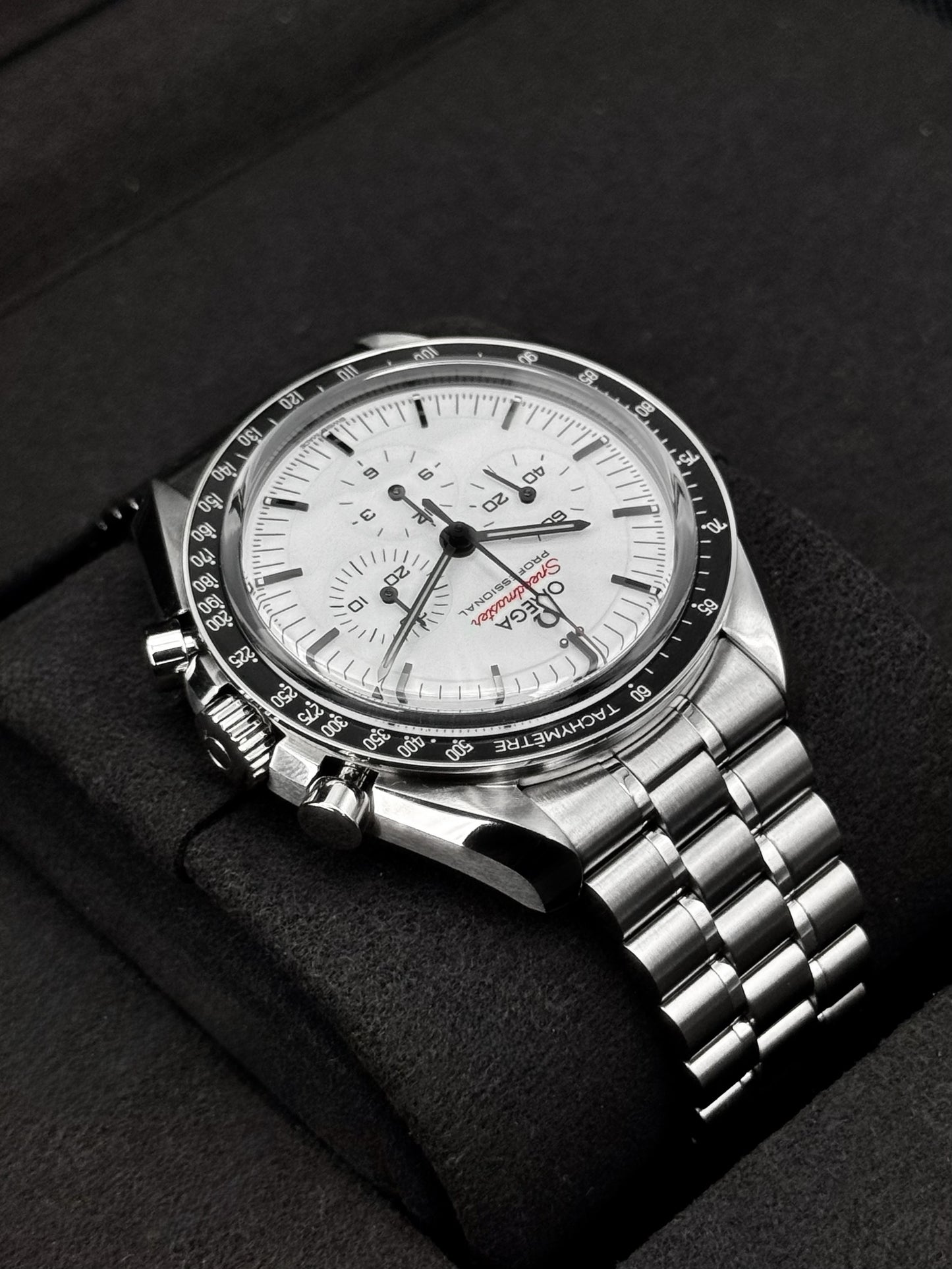 2026 Omega Speedmaster Moonwatch Pro 310.30.42.50.04.001 42mm White Dial