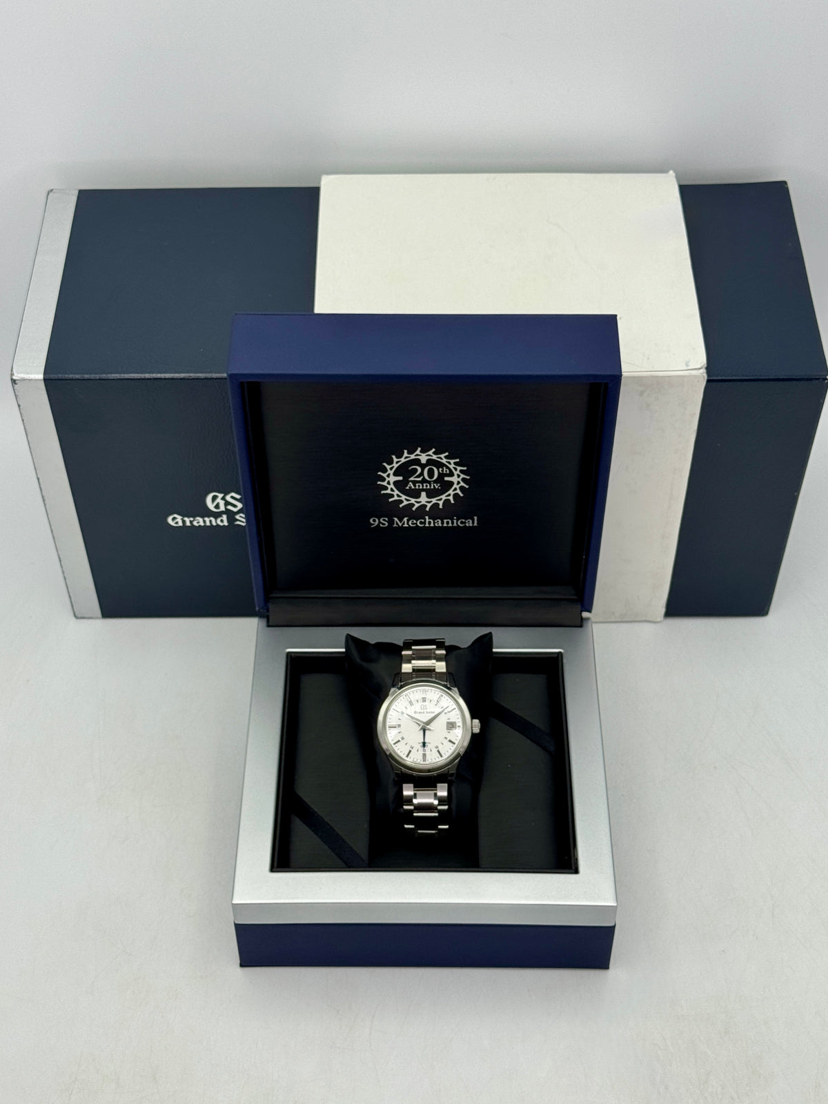 2018 Grand Seiko Elegance Collection 39mm SBGM235 Stainless Steel Silver Dial