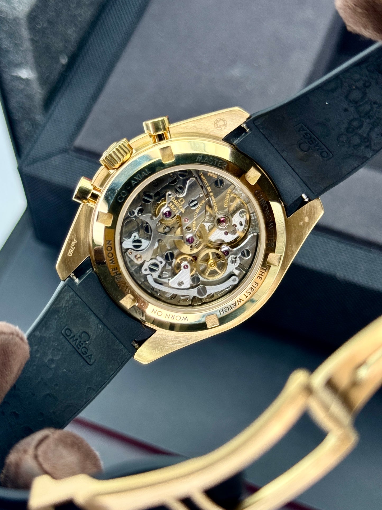 2022 Omega Speedmaster 42mm 310.62.42.50.99.001 18kt Yellow Gold