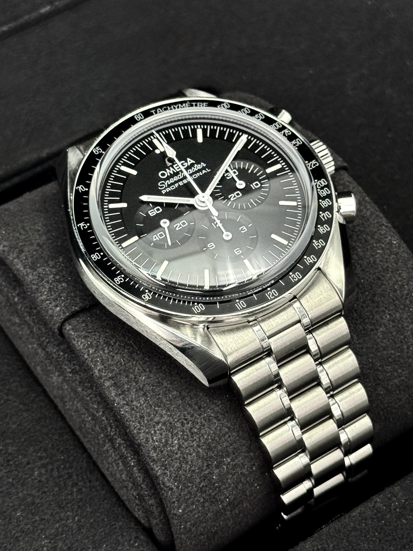 2023 Omega Speedmaster Pro Moonwatch 42mm 310.30.42.50.01.002 Black Dial