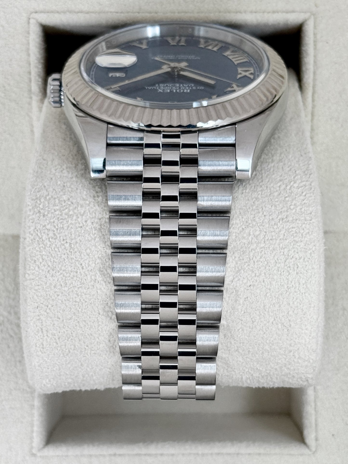 2025 Rolex Datejust 41mm 126334 Stainless Steel Jubilee Azzurro Blue Dial