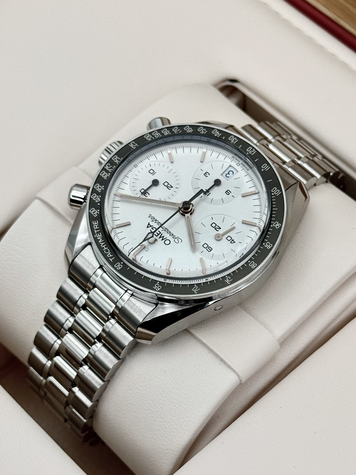 NEW 2026 Omega Speedmaster 38mm 324.30.38.50.02.003 Stainless Steel White Dial