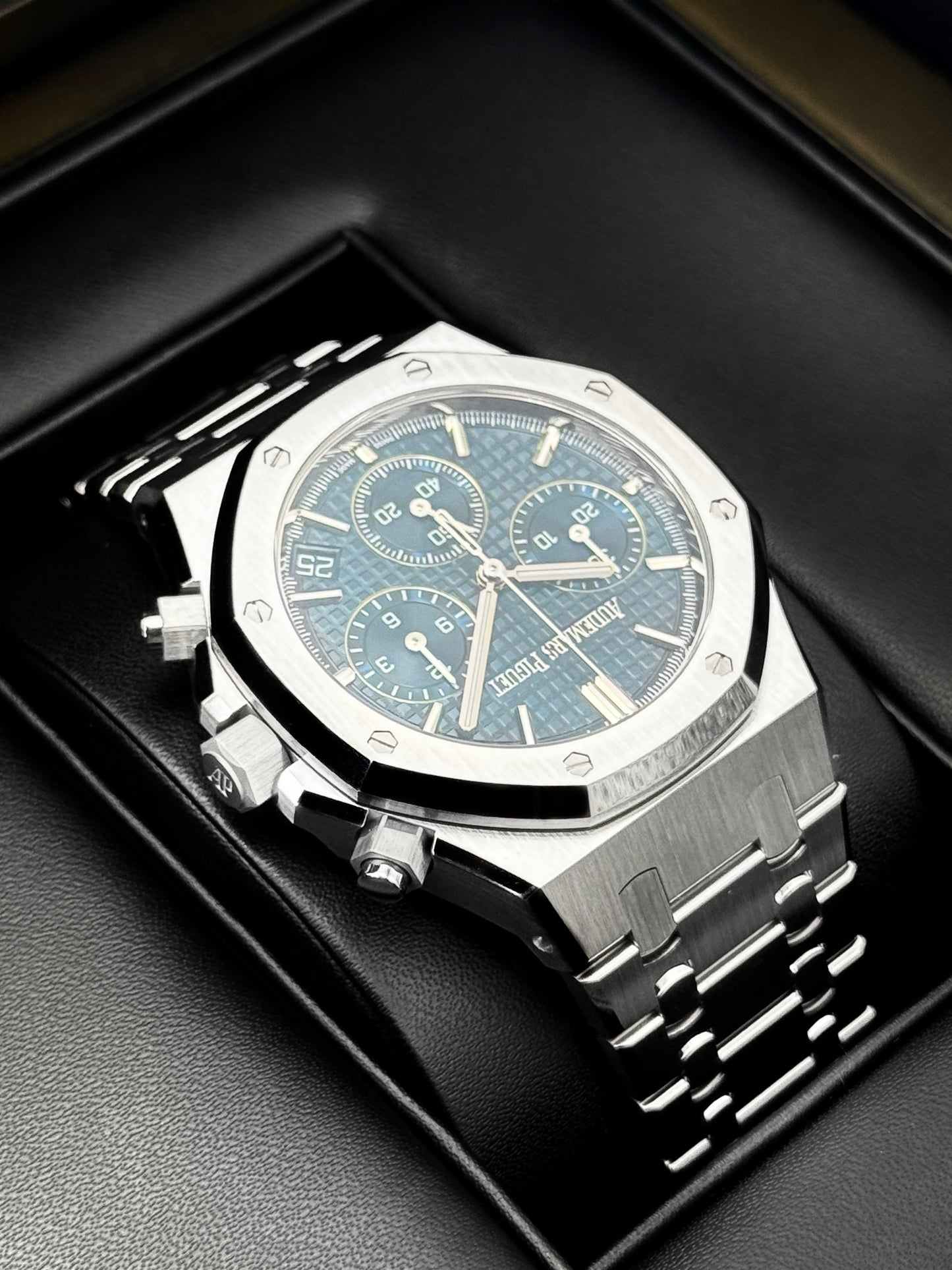 NEW 2026 Audemars Piguet Royal Oak Chronograph 41mm 26240ST Blue Dial