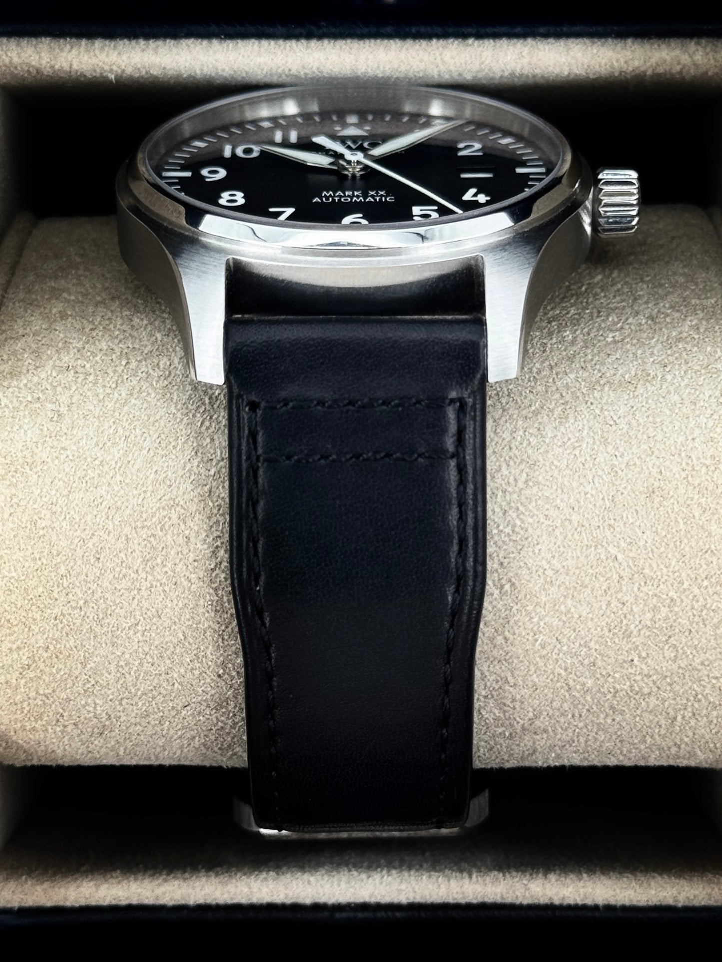 2026 IWC Pilot's Watch Mark XX 40mm IW328201 Stainless Steel Black Dial