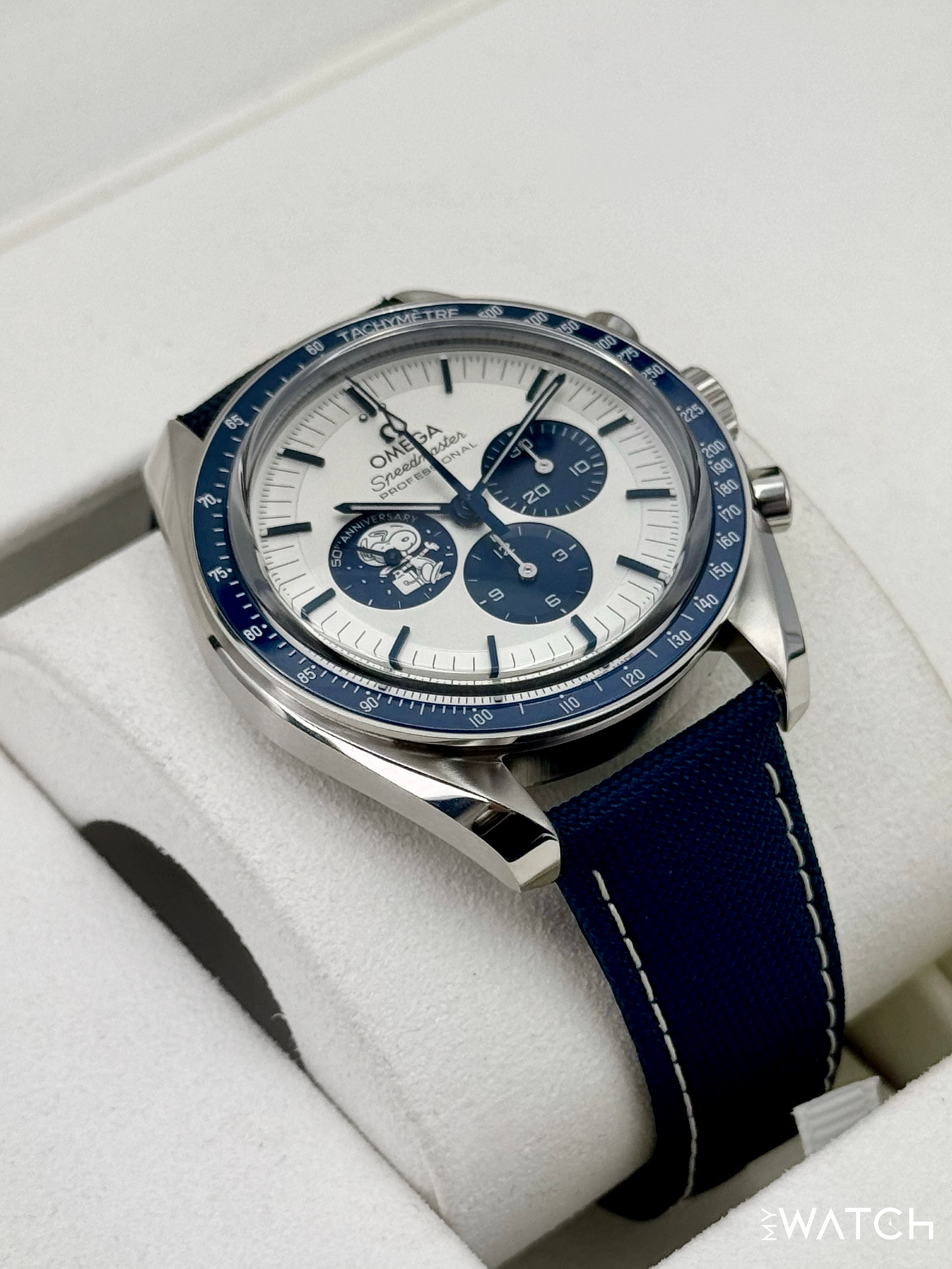 NEW 2026 Omega Speedmaster Silver Snoopy Award 310.32.42.50.02.001 - MyWatchLLC