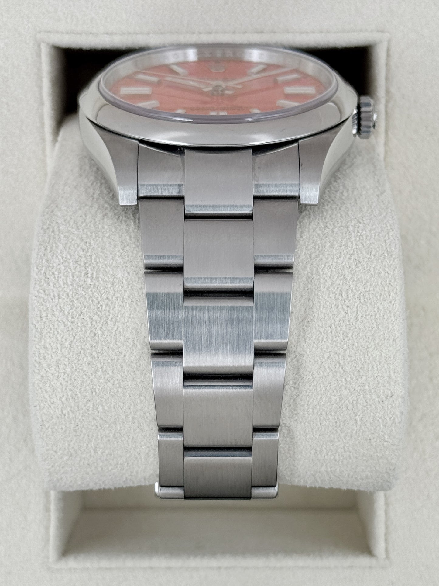 NEW Rolex Oyster Perpetual 41mm 124300 Coral Red Dial
