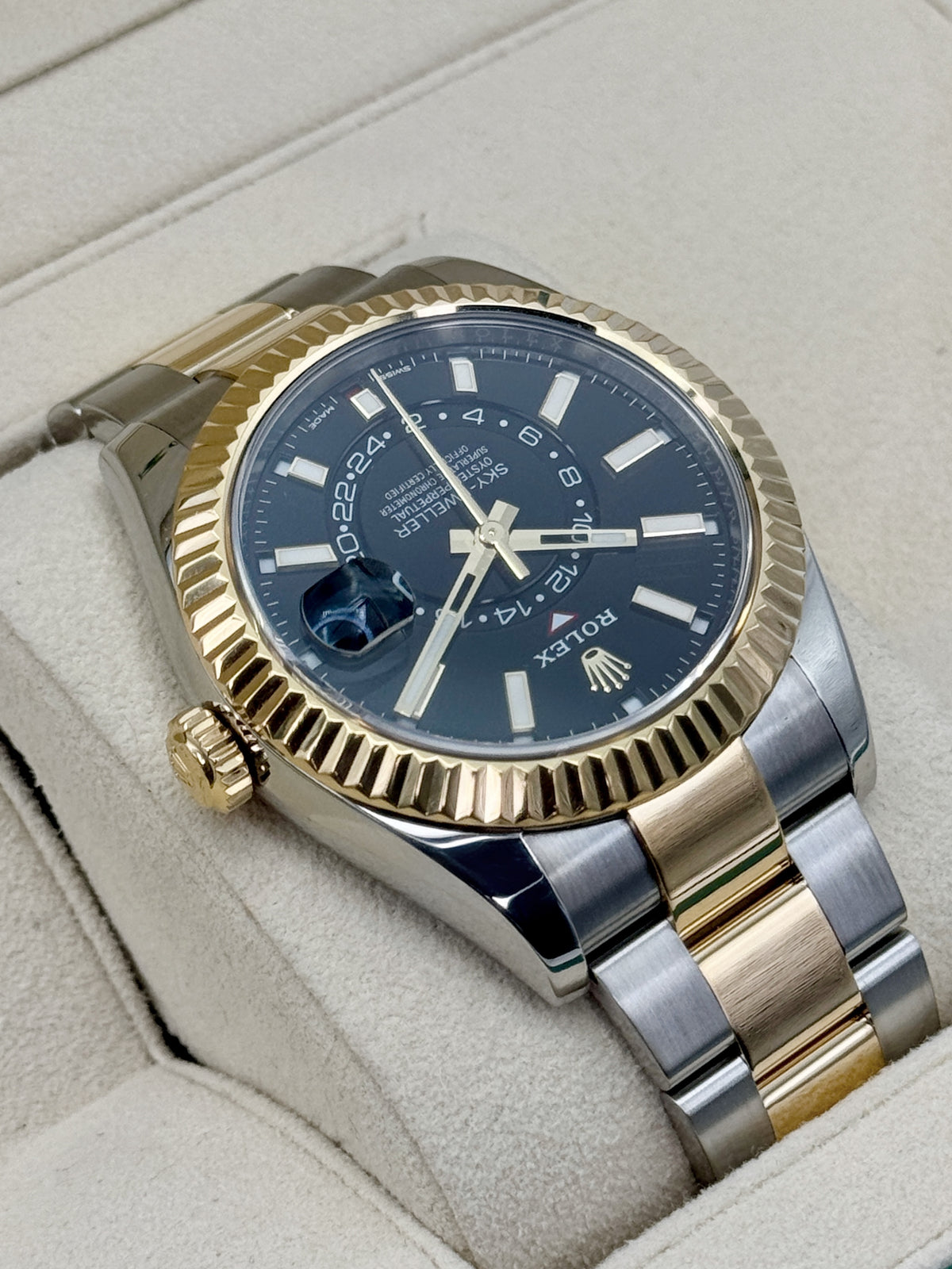 Rolex Sky-Dweller 42mm 326933 Two-Tone Oyster Black Dial