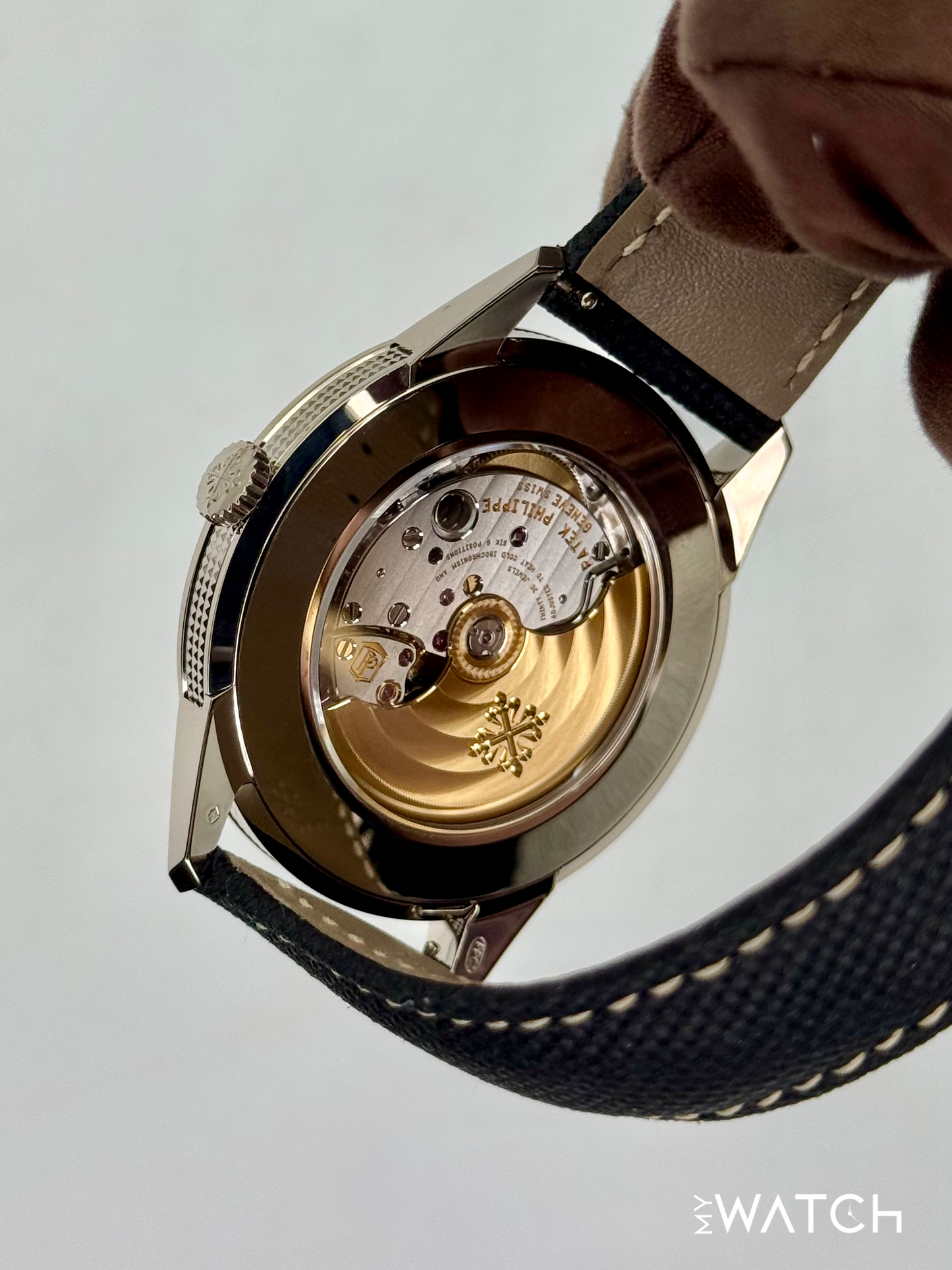 2023 Patek Philippe Calatrava 40mm 5226G White Gold Black Dial