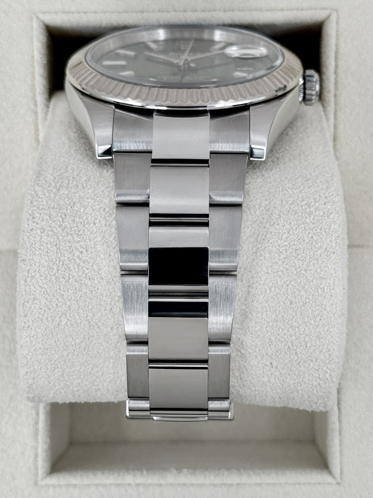 2025 Rolex Datejust 41mm 126334 Stainless Steel Oyster Green Dial