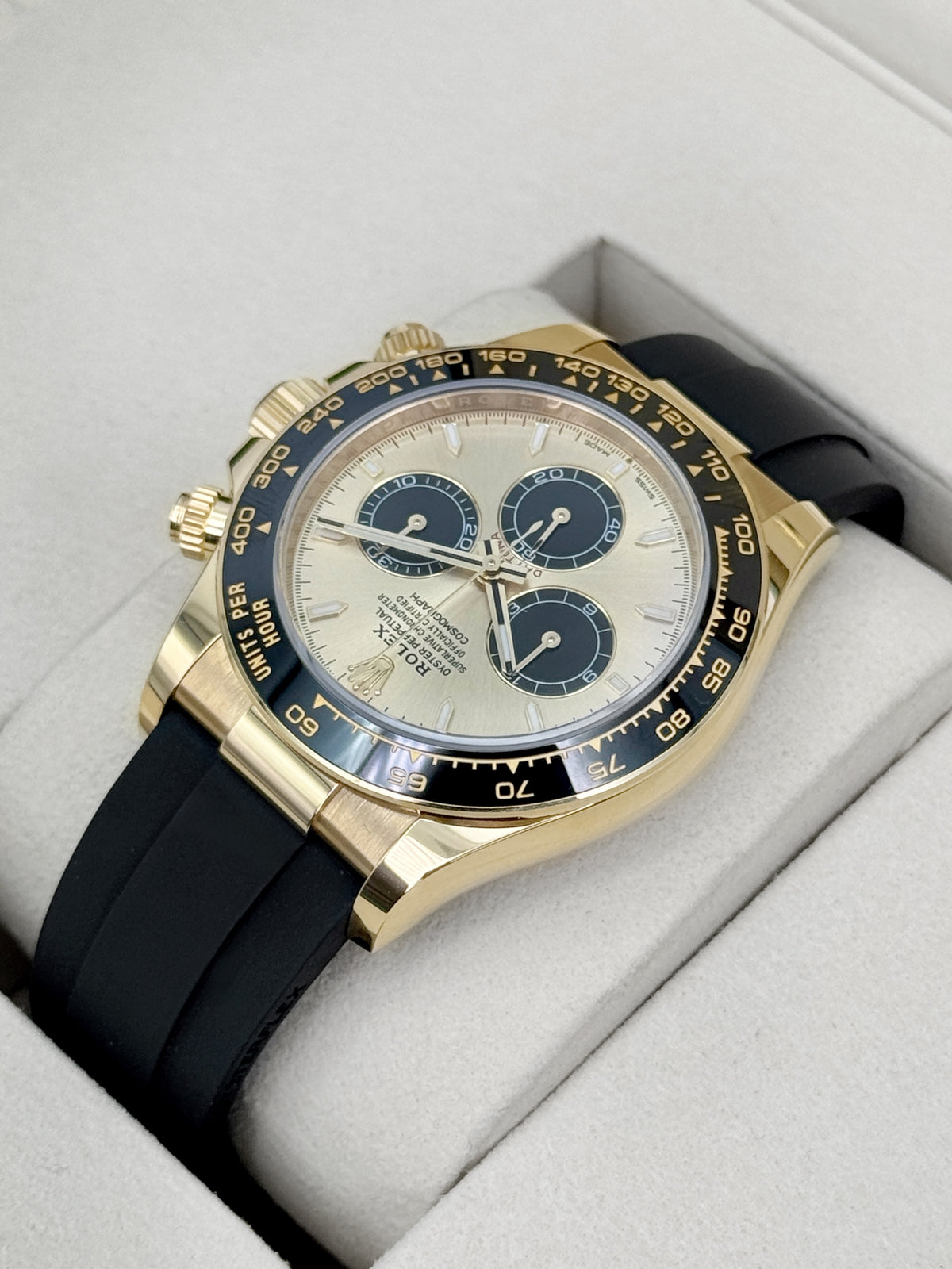 NEW 2026 Rolex Daytona 40mm 126518LN Yellow Gold Champagne Pikachu Dial (NEW STYLE CARD)