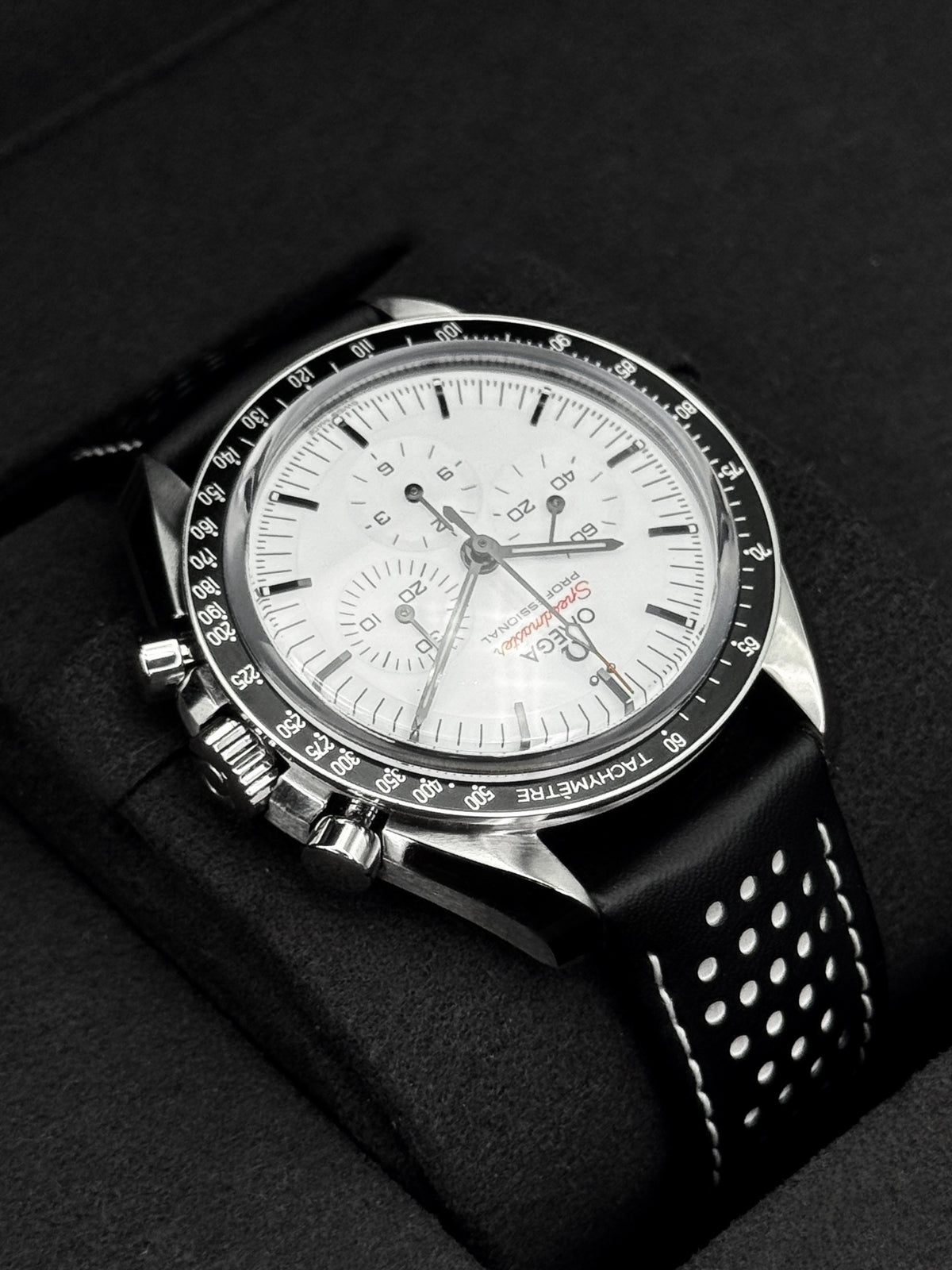 2026 Omega Speedmaster Moonwatch Pro 42mm 310.32.42.50.04.001 White Dial