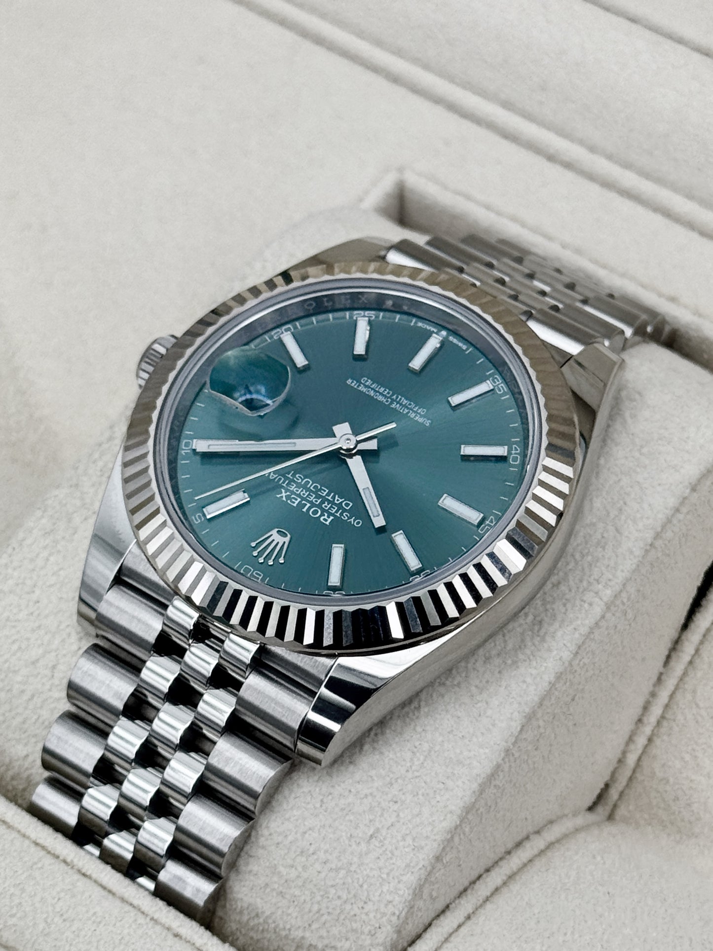2023 Rolex Datejust 41mm 126334 Stainless Steel Jubilee Mint Green Dial