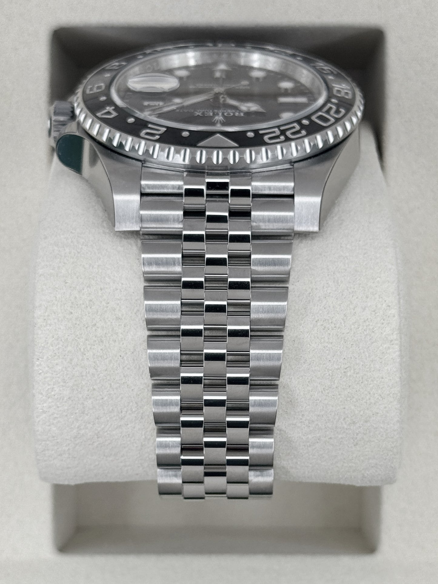 NEW 2026 Rolex GMT-Master II "Bruce Wayne" 40mm 126710GRNR Jubilee (STICKERED)