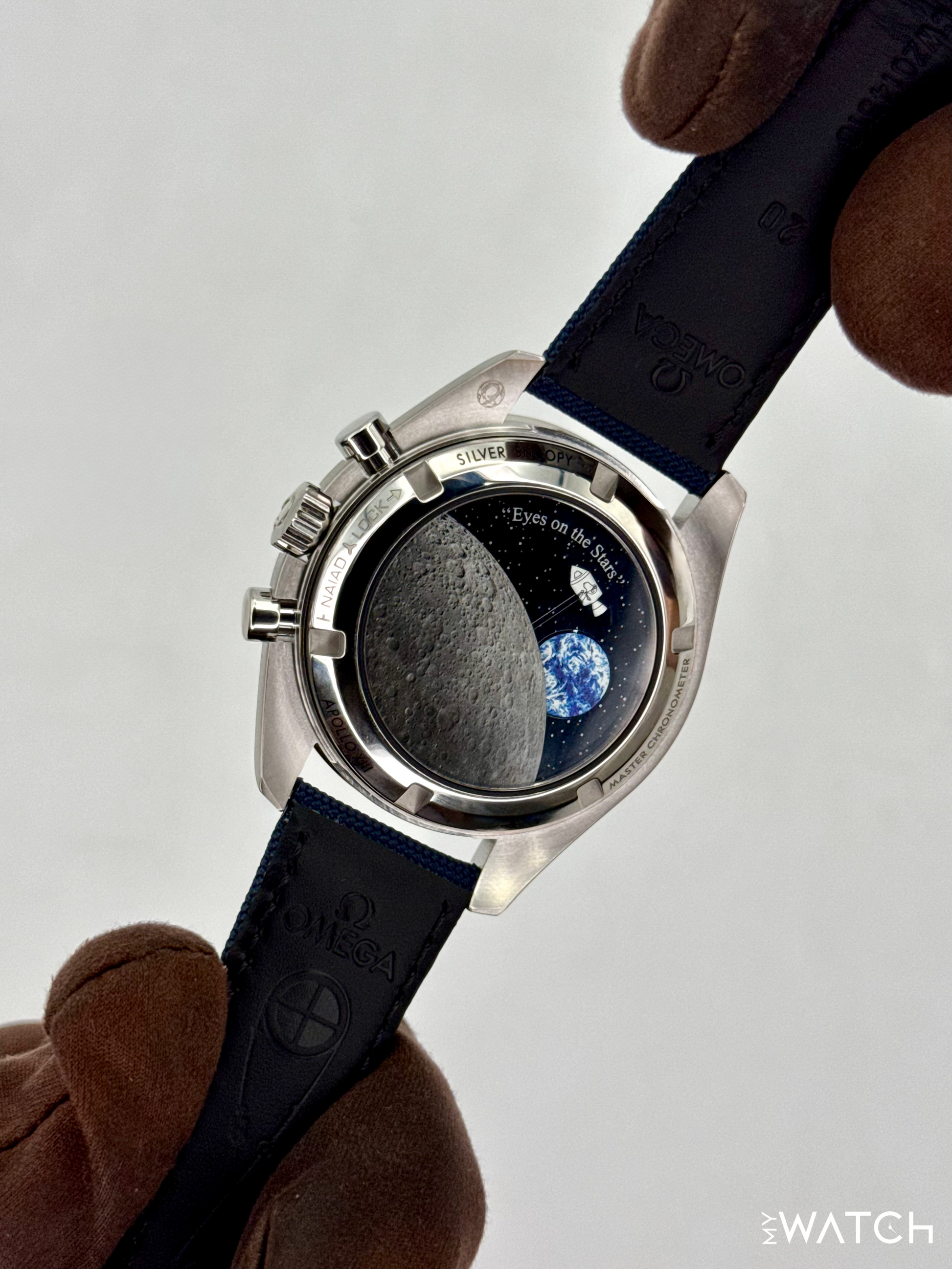 NEW 2026 Omega Speedmaster Silver Snoopy Award 310.32.42.50.02.001 - MyWatchLLC