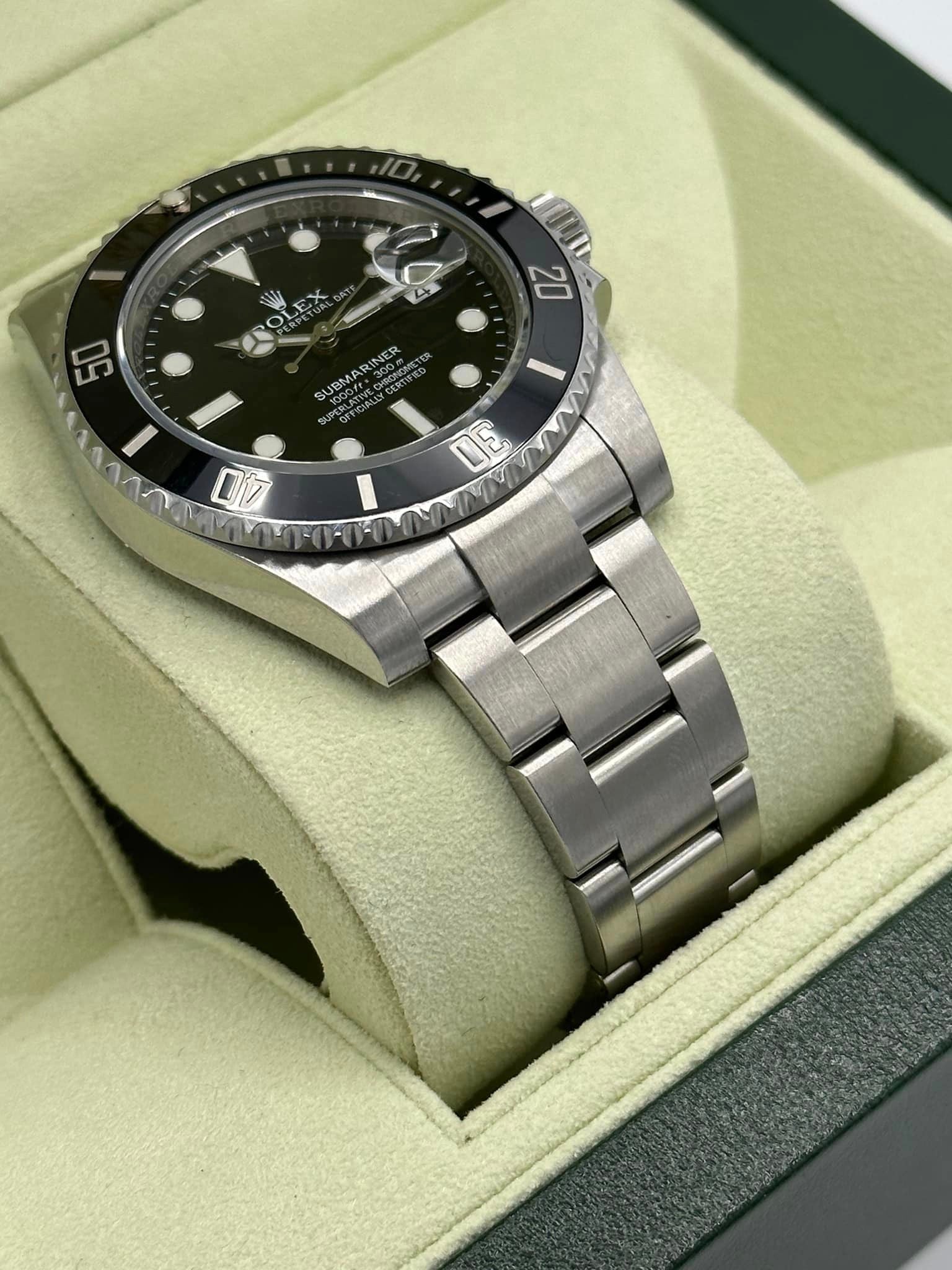 2016 Rolex Submariner Date 40mm 116610LN Black Dial