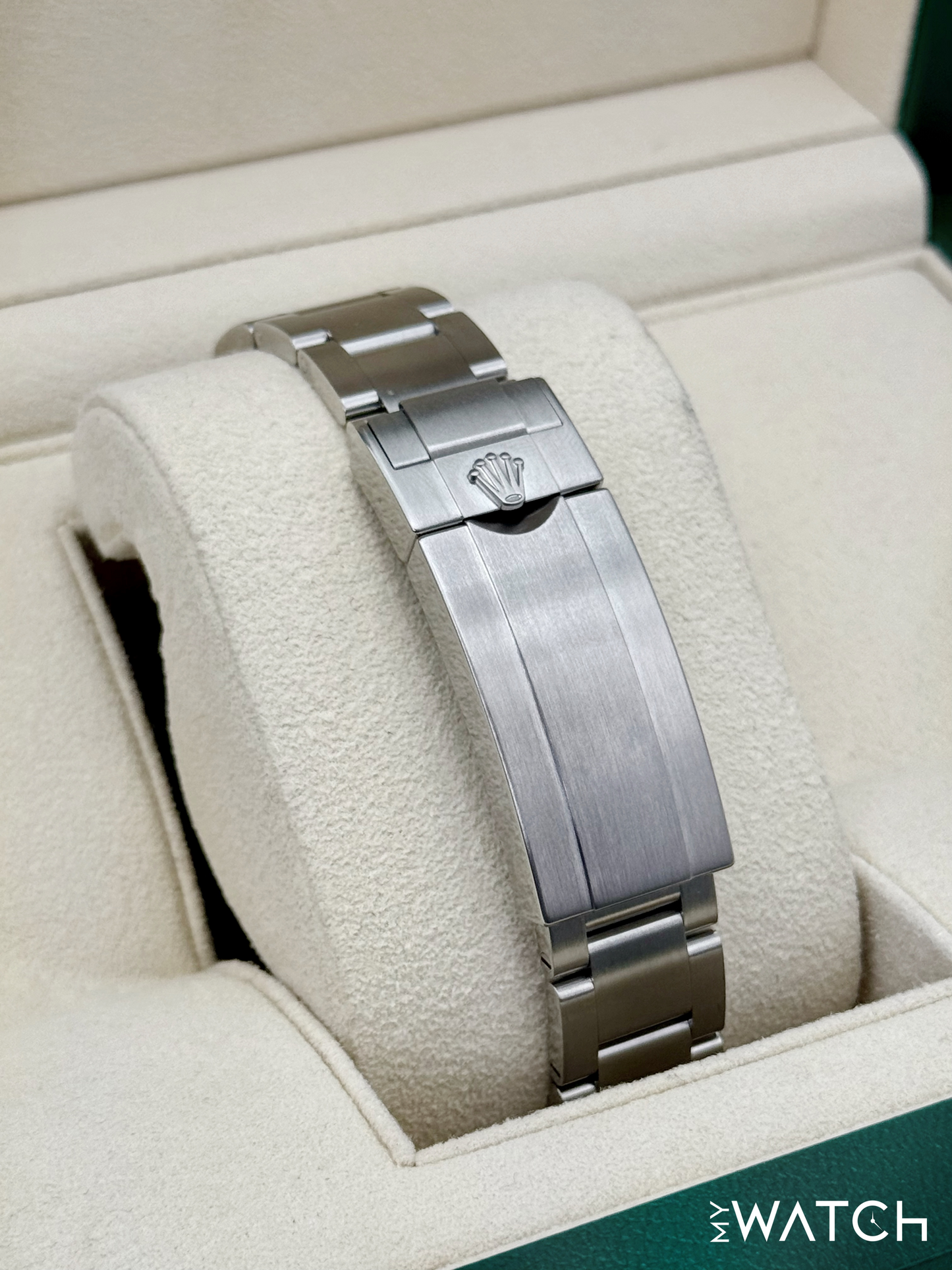 2020 Rolex Submariner “Hulk” 40mm 116610LV Green Dial