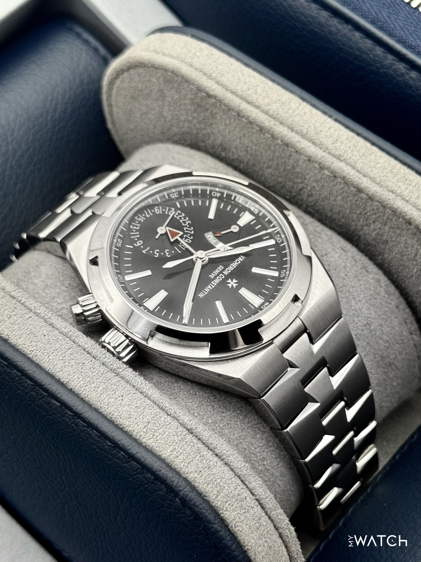 2026 Vacheron Constantin Overseas Dual Time 41mm 7920V Black Dial
