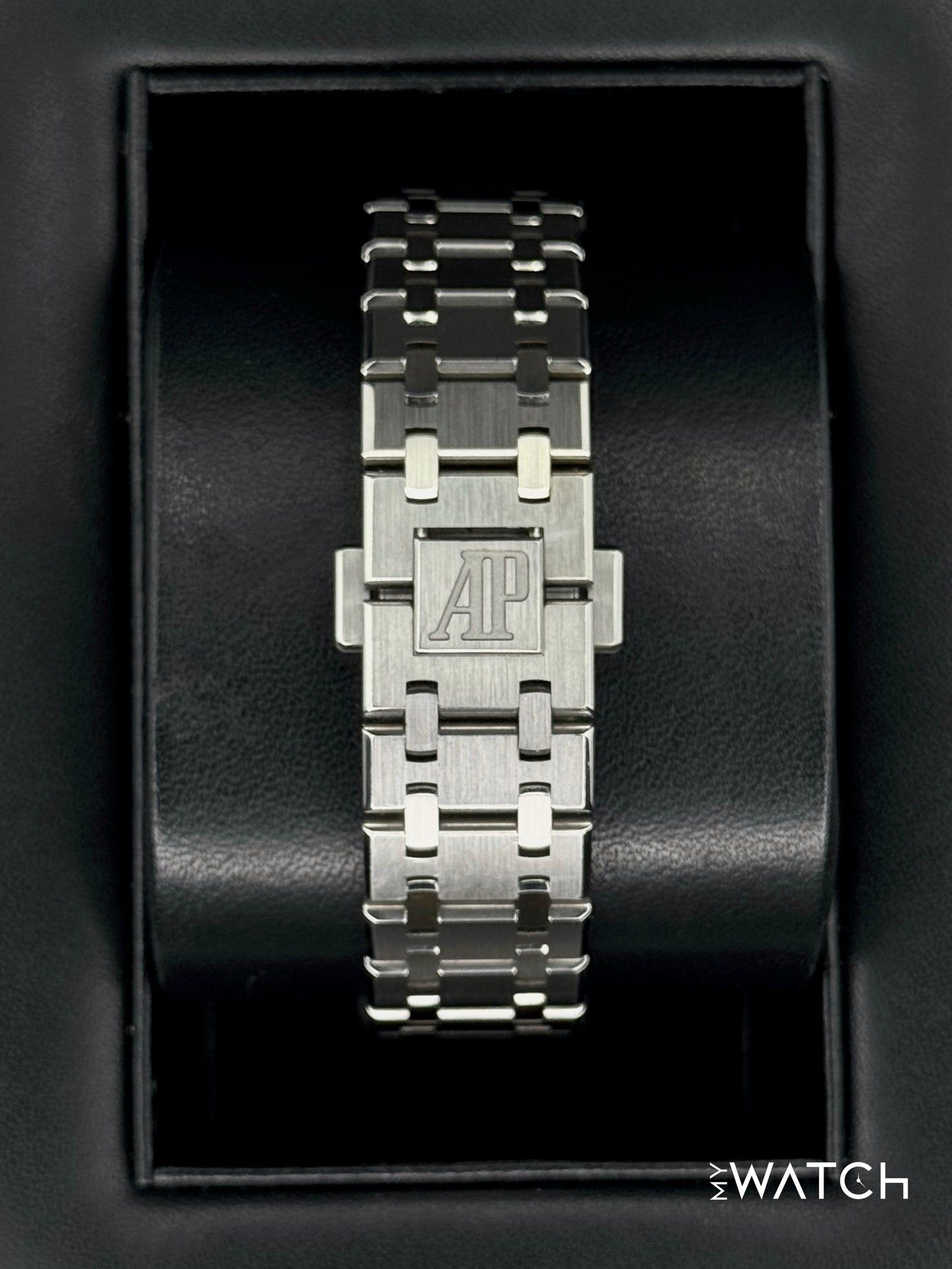 2016 Audemars Piguet  Royal Oak  37mm 15450ST Stainless Steel White Dial