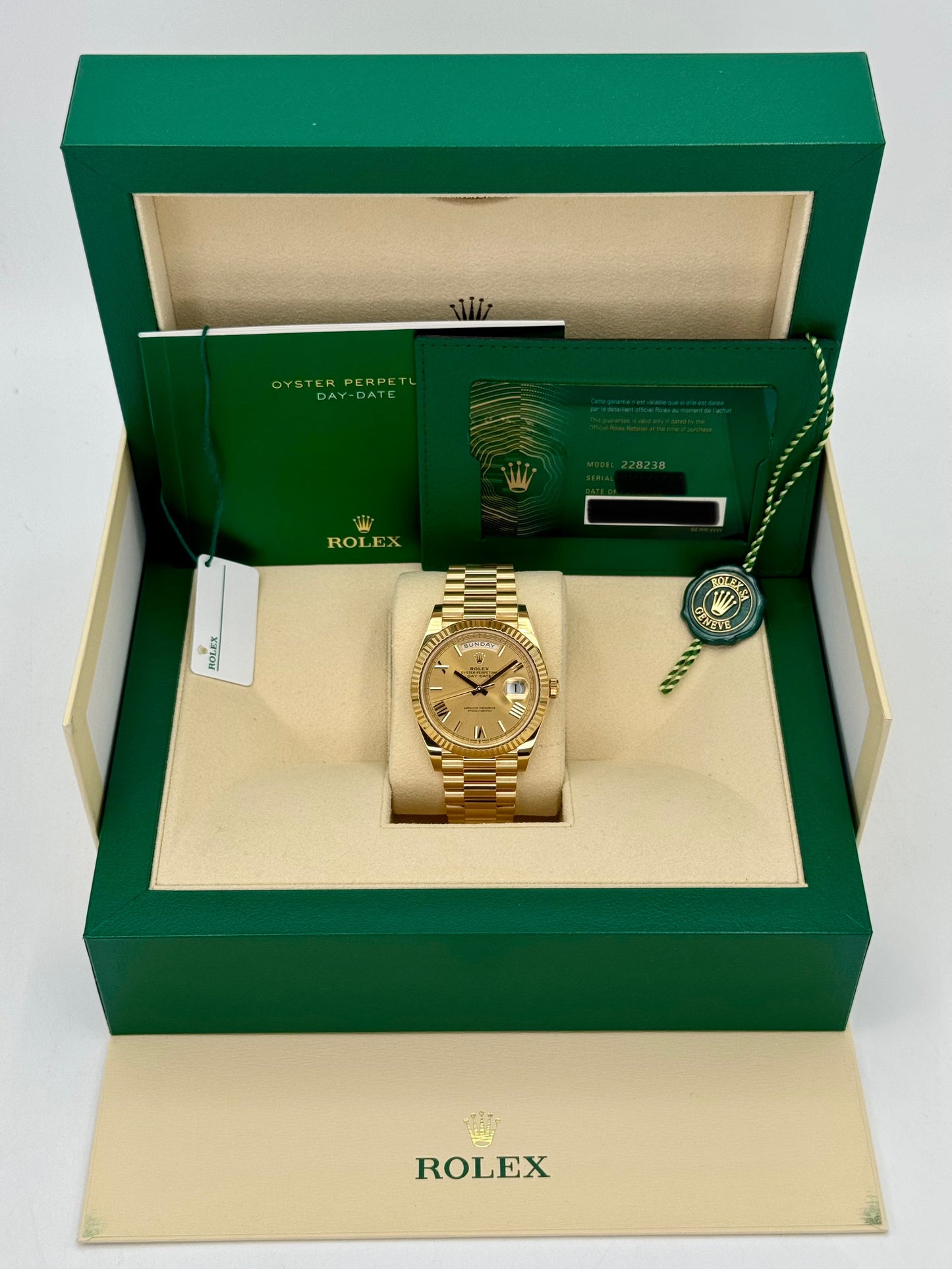 2021 Rolex Day-Date 40mm 228238 Presidential Champagne Dial